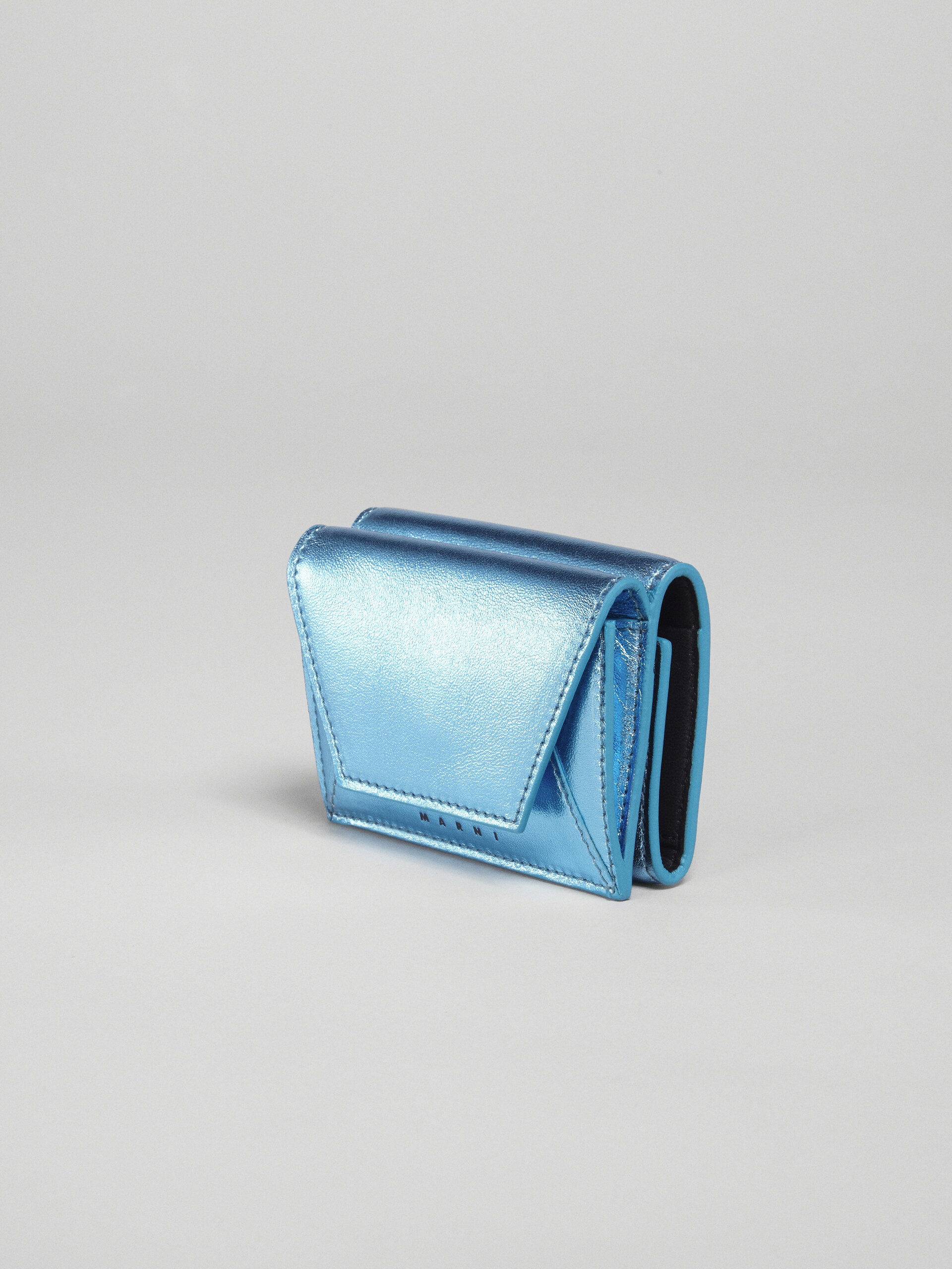 PALE BLUE METALLIC LEATHER TRI-FOLD WALLET - 4