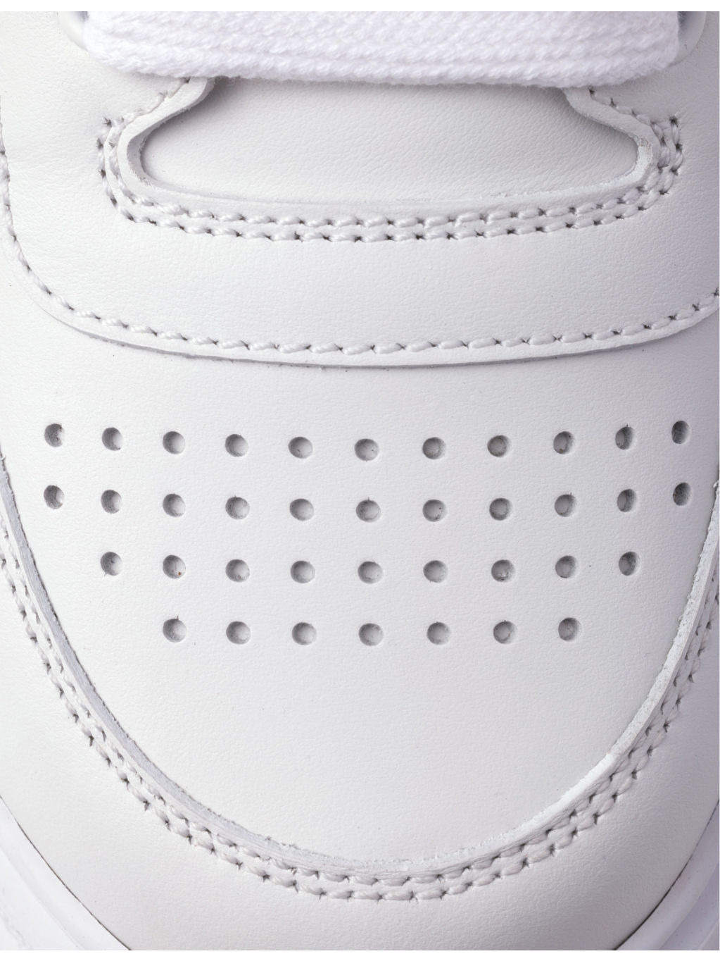 Triangle-plaque lace-up leather low-top trainers - 6