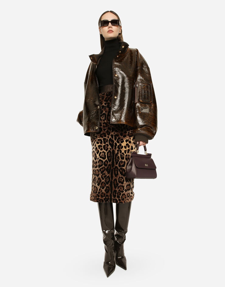 Chenille calf-length skirt with jacquard leopard design - 5