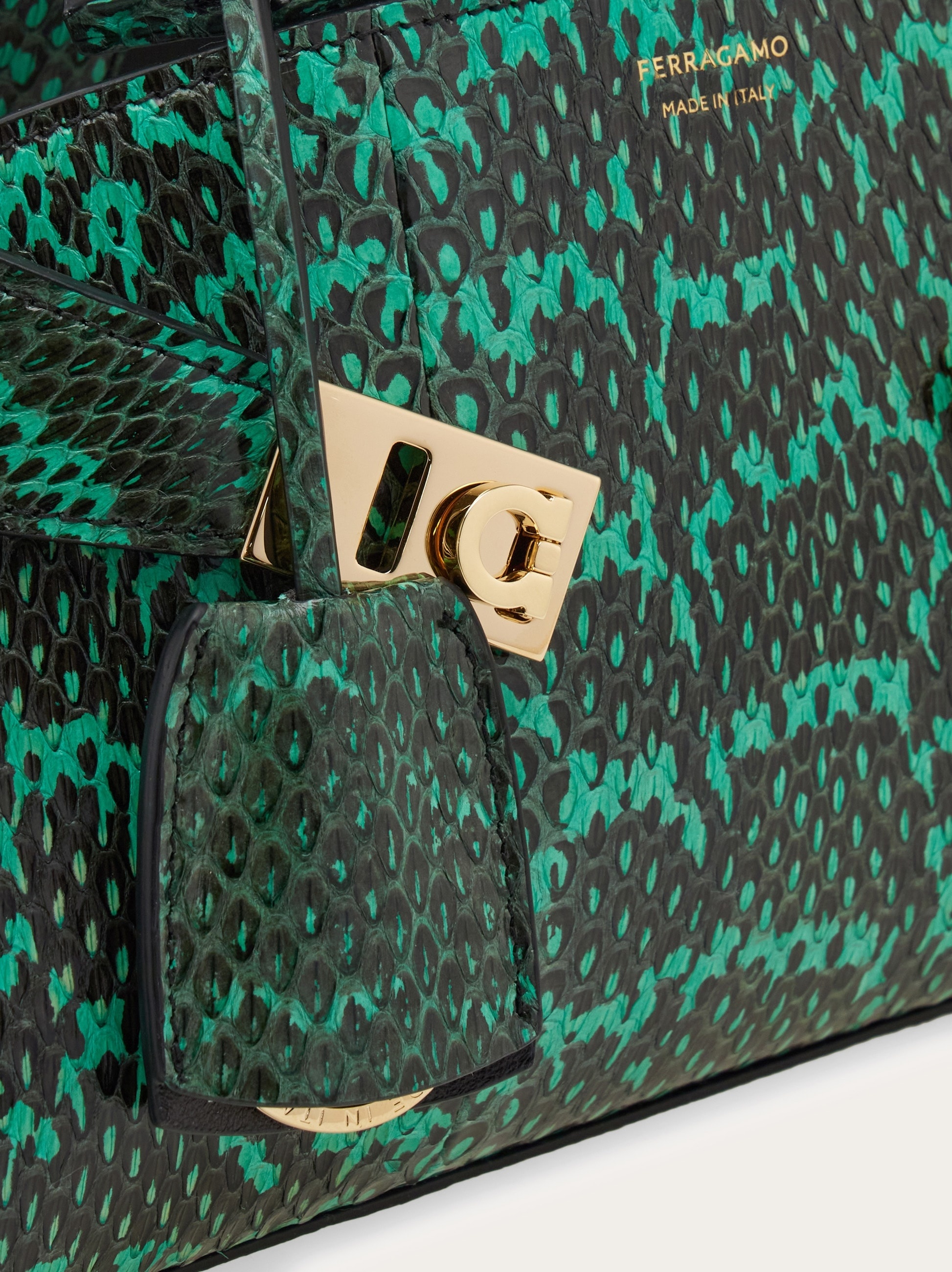 Hug handbag (XS) - 7