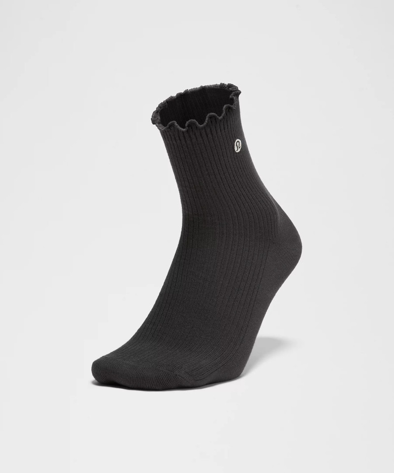 Unisex Lettuce Edge Quarter Socks 3