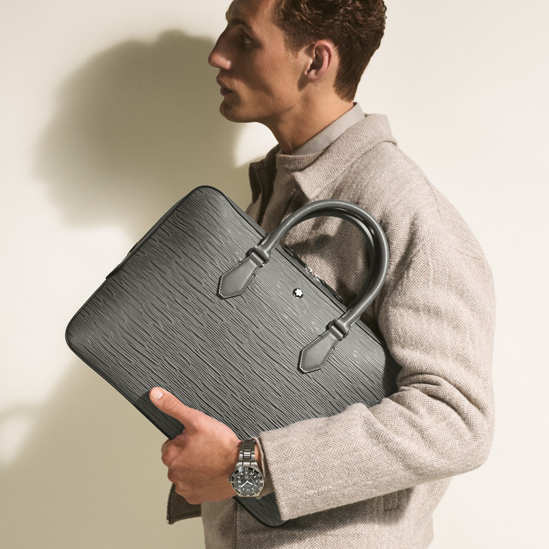 4810 thin document case 6