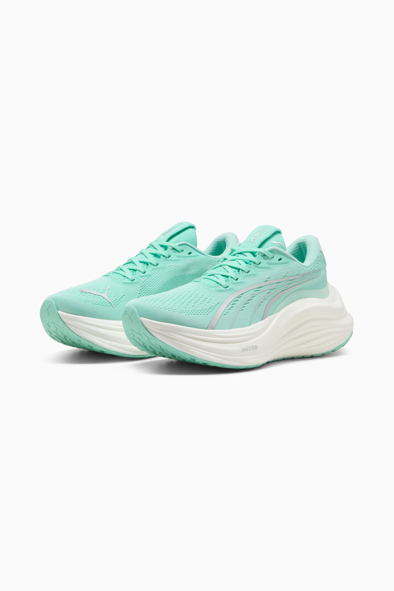 PUMA MagMax NITRO™ Women's Running Shoes outlook