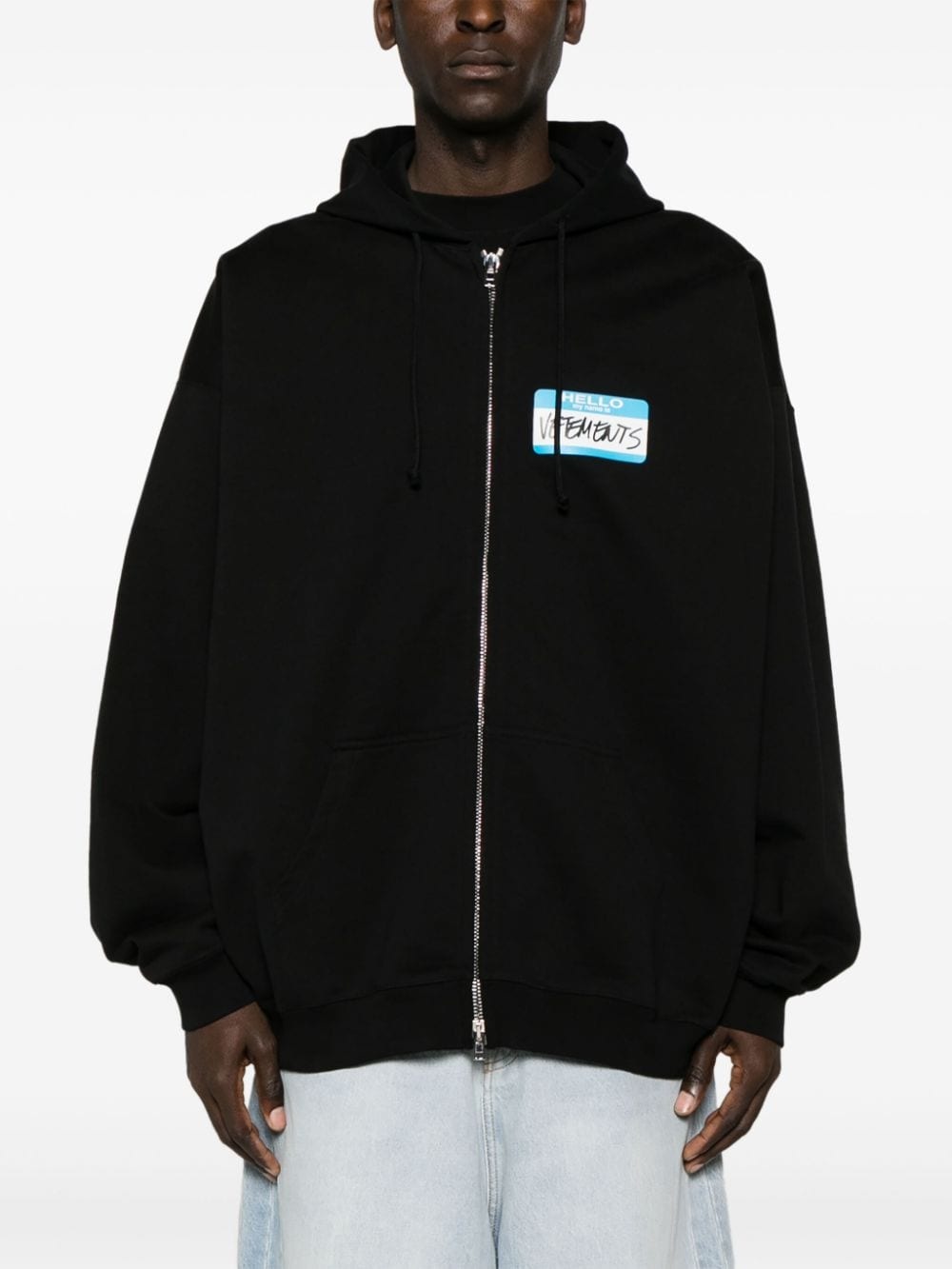 Name-tag print zip-up hoodie - 2