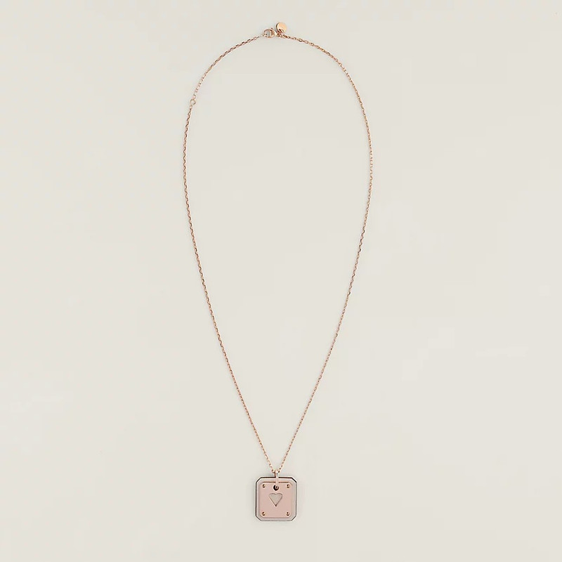 Hermès As de Coeur pendant, small model outlook