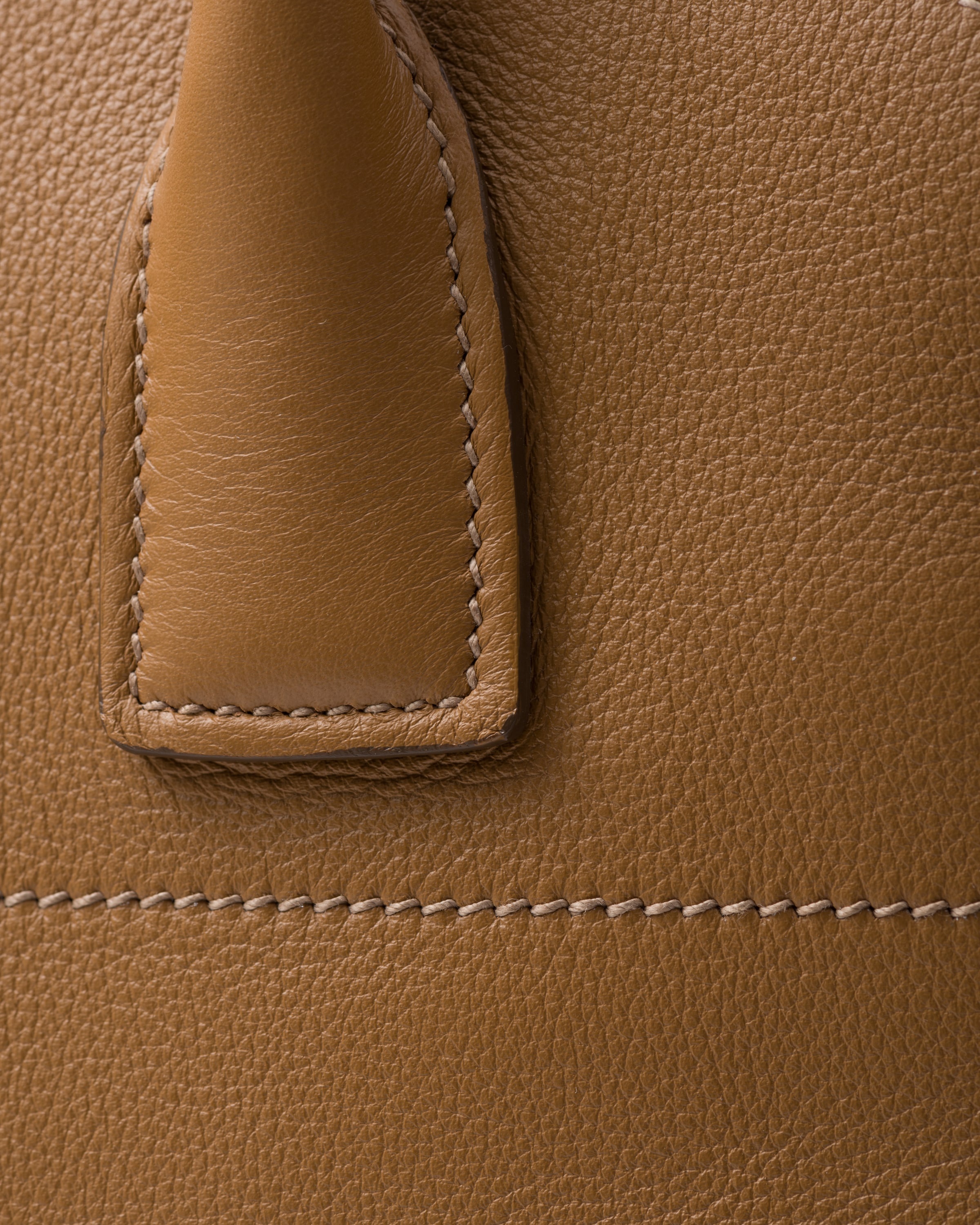 Medium leather tote bag - 7