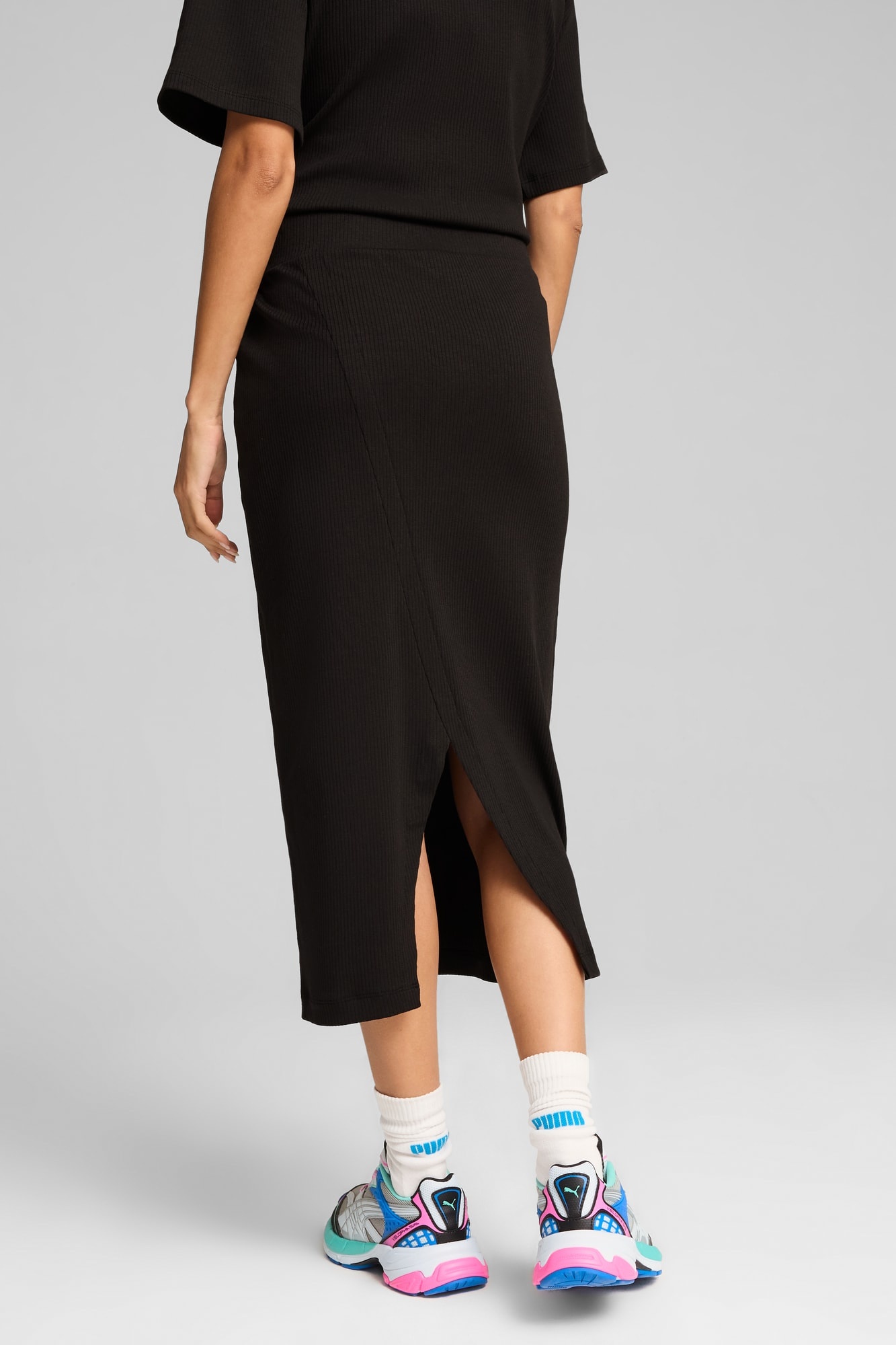 CLASSICS Women's Ribbed Midi Skirt - 6