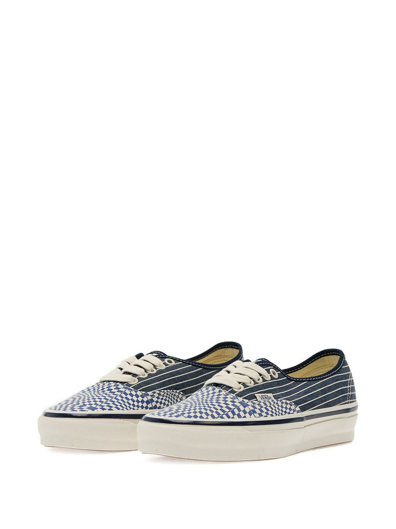 Vans Authentic printed low-top sneakers outlook