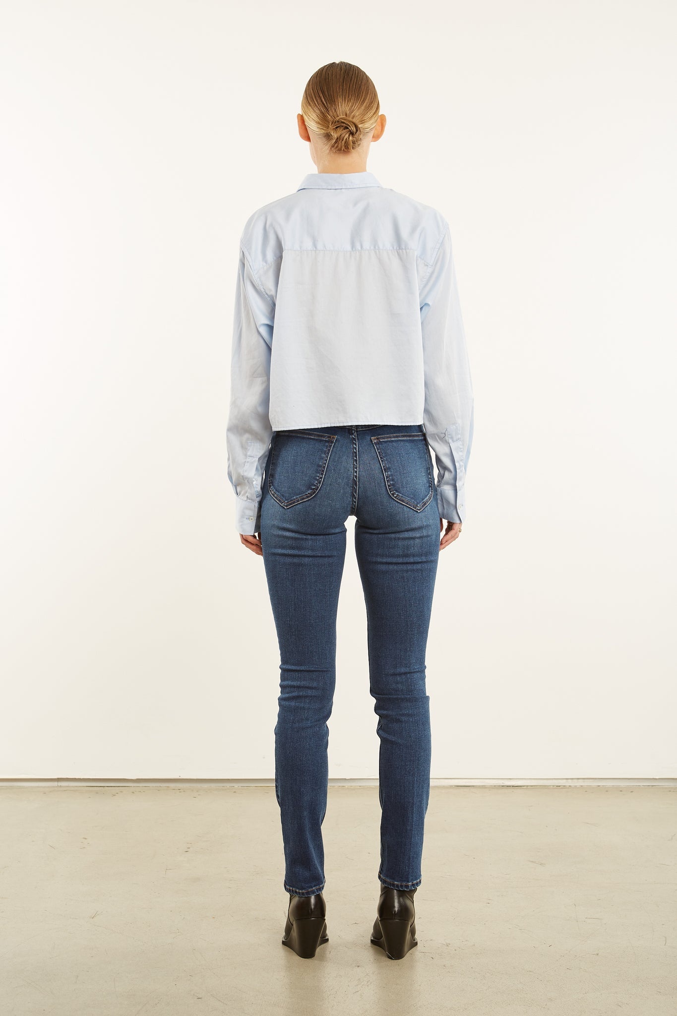 BABY BLUE CROPPED BUTTON DOWN - 4