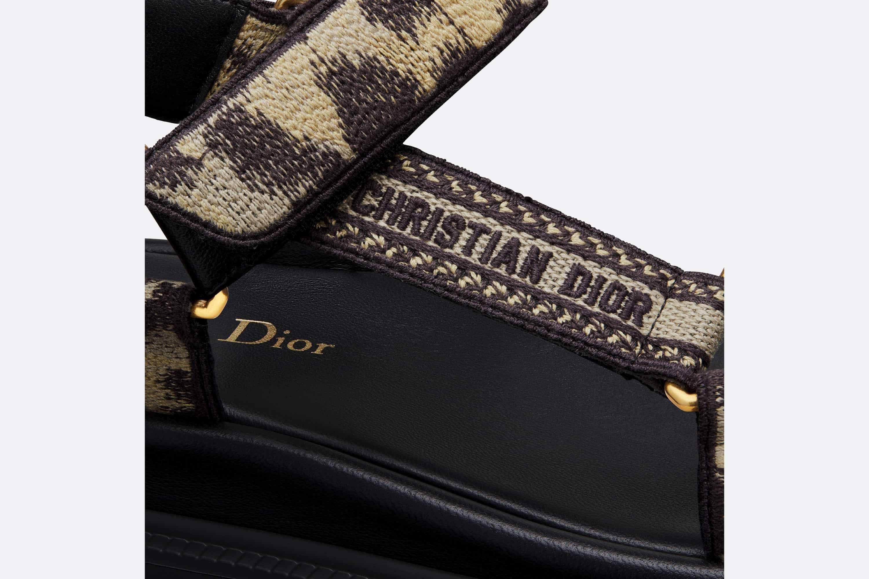 D-Wave Sandal - 5