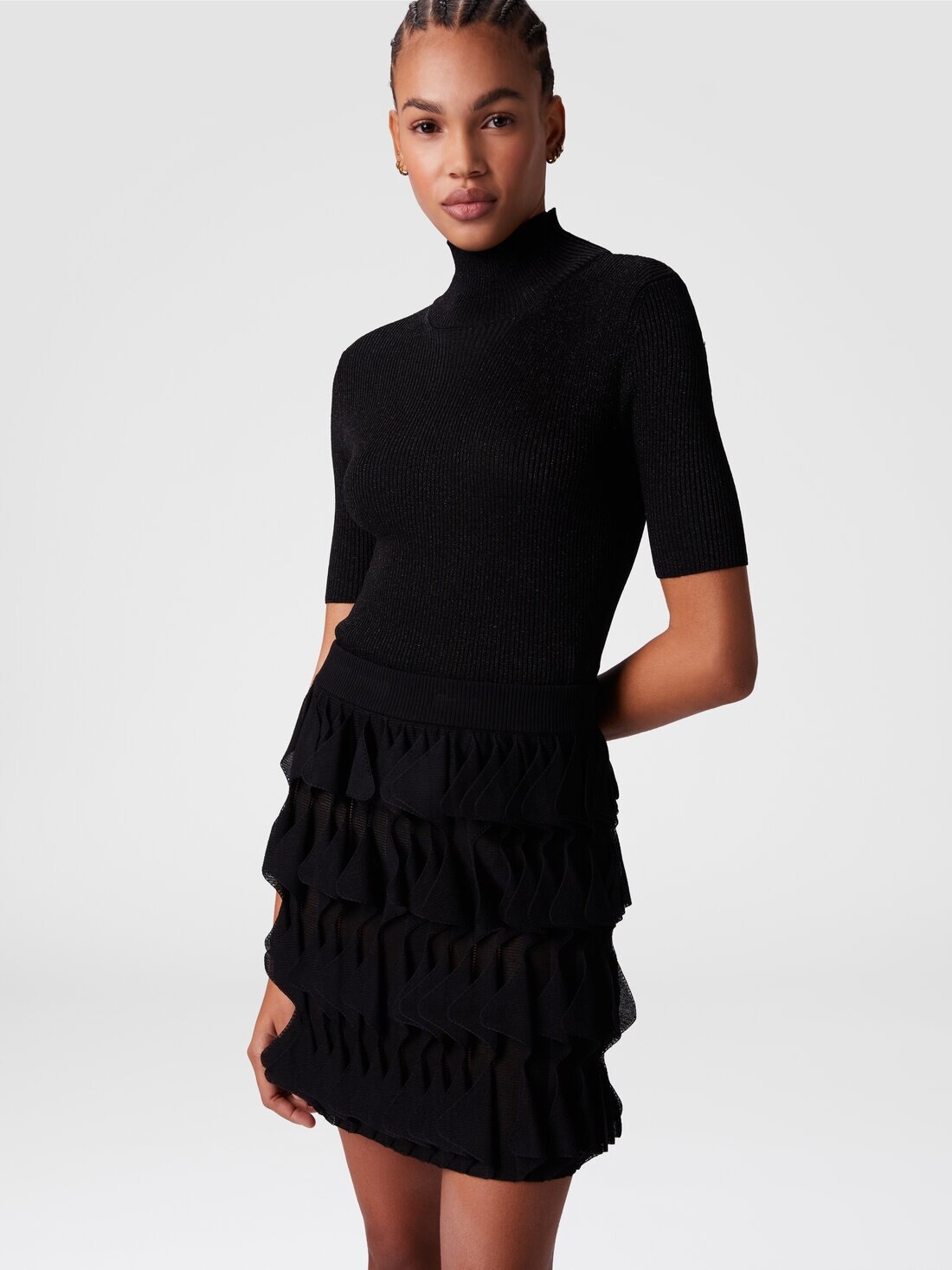 Short skirt with geometric tiers - 4