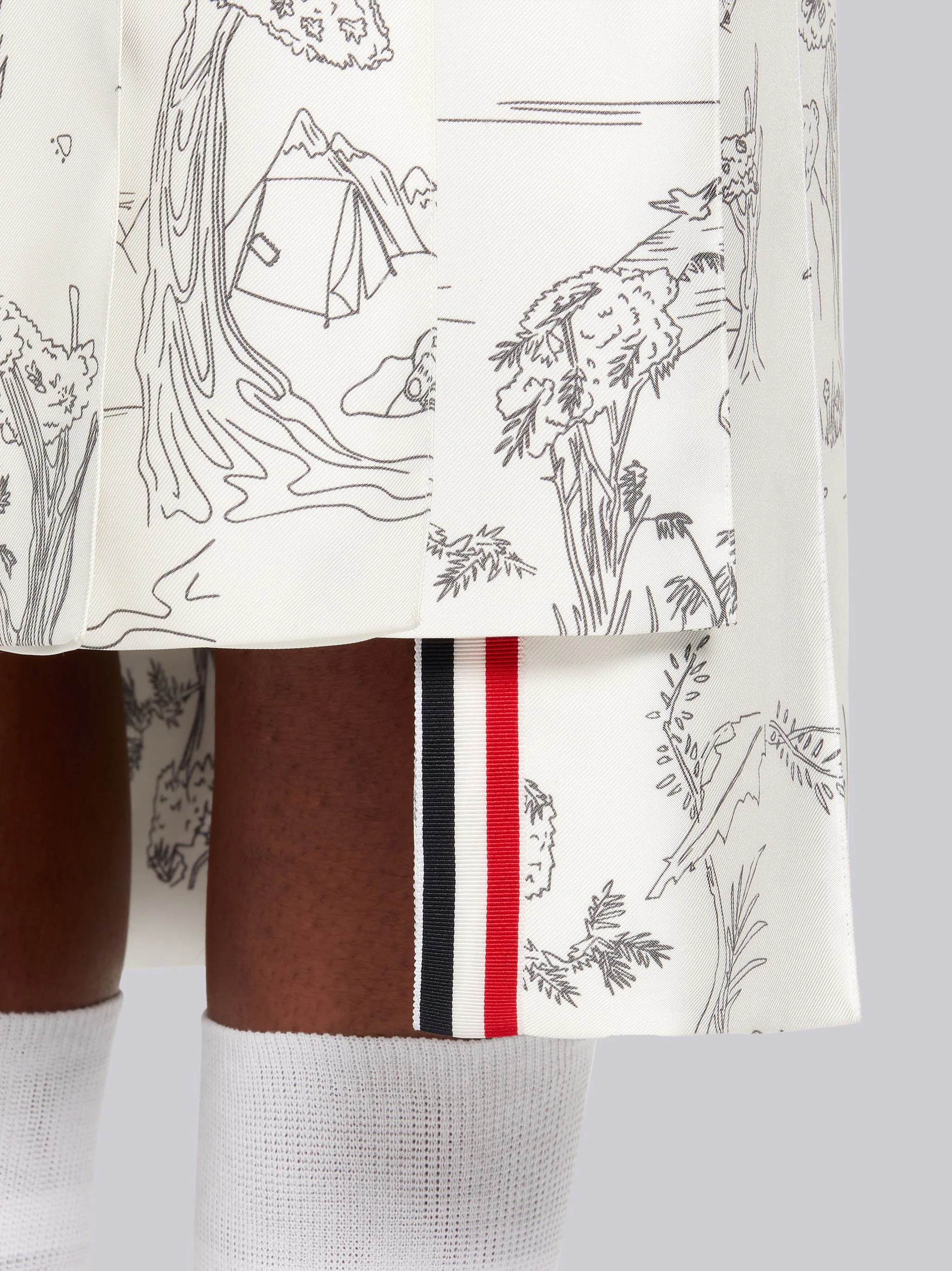 White Silk Twill Animal Camp Toile Dropped Back Pleated Below-the-Knee Skirt - 5
