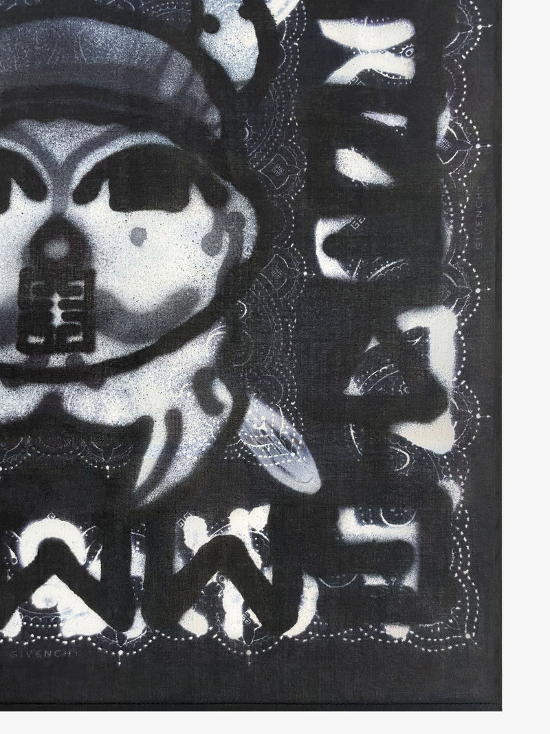 Givenchy BANDANA SCARF IN PRINTED COTTON outlook