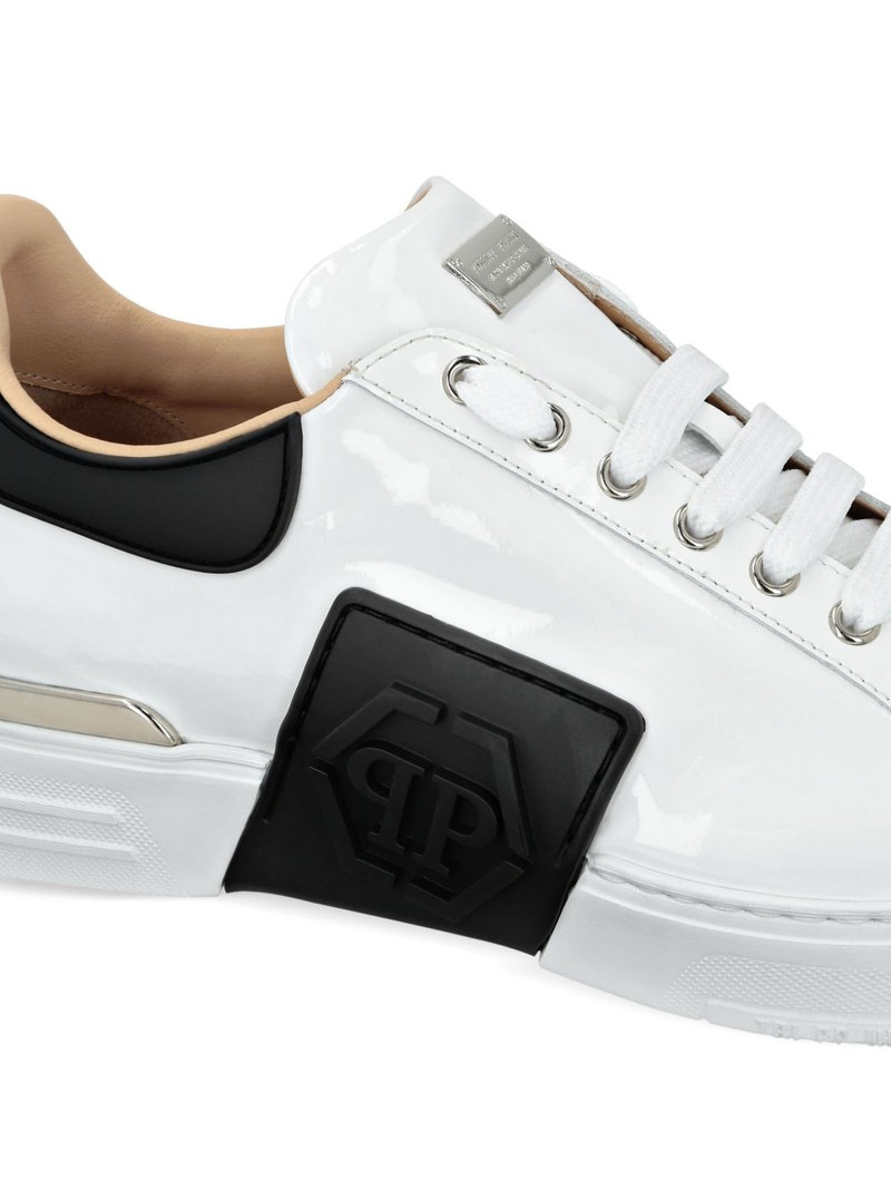 Hexagon Lo-Top sneakers 4