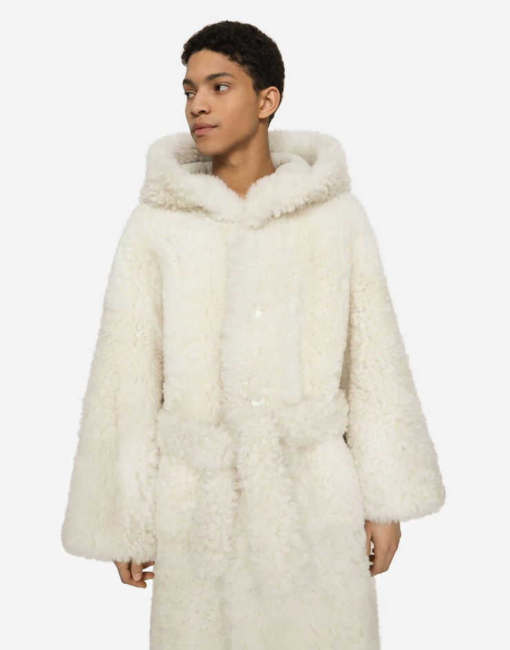 Shearling coat with hood - 4