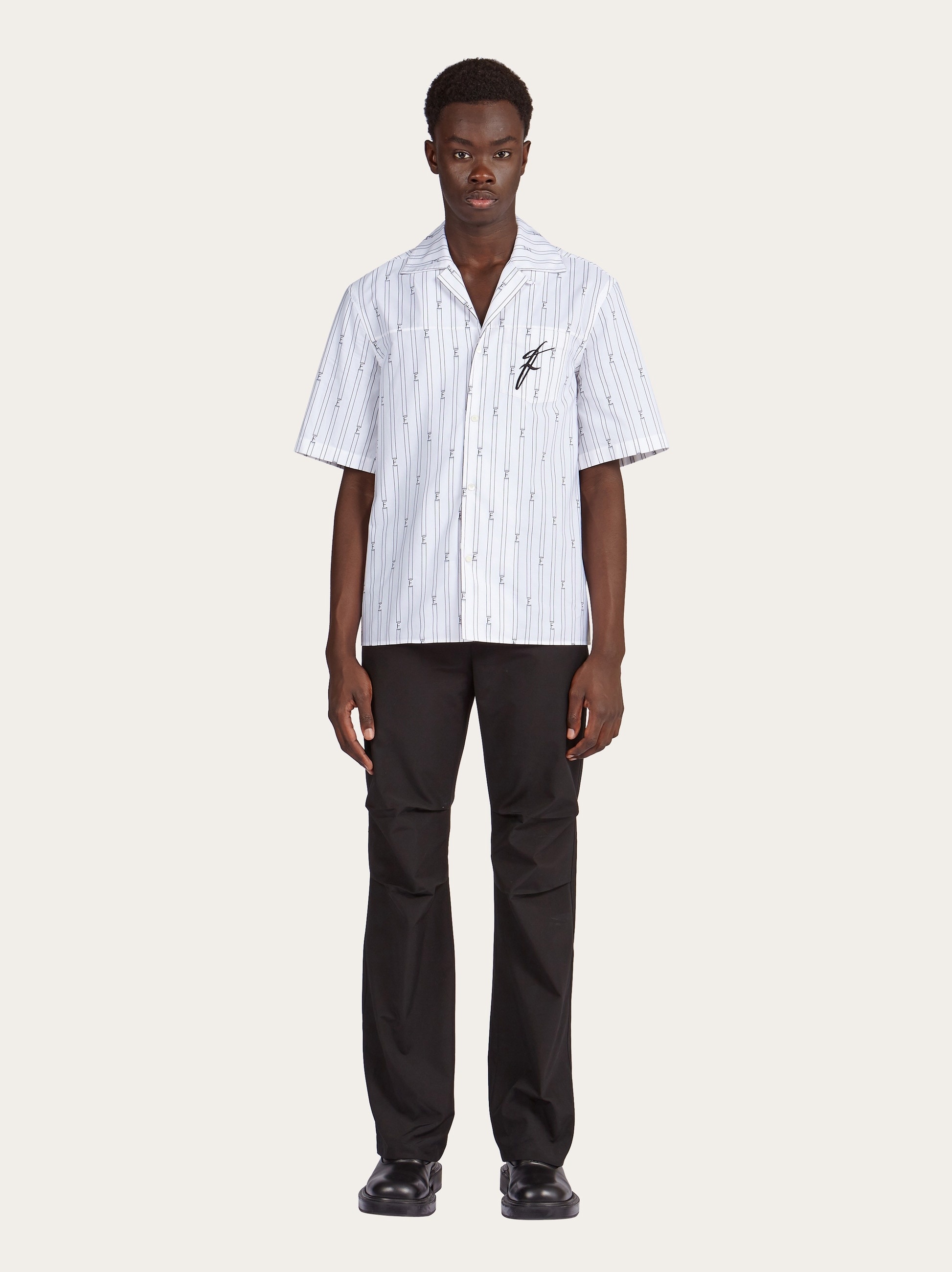 Short sleeved shirt with bowling collar - 5