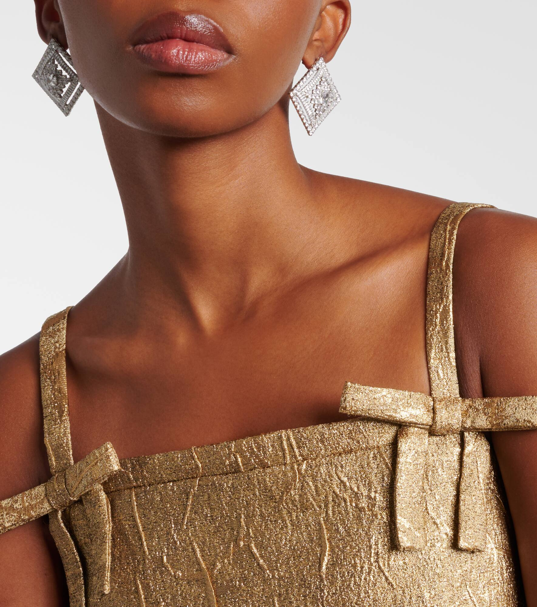 Embellished earrings - 6