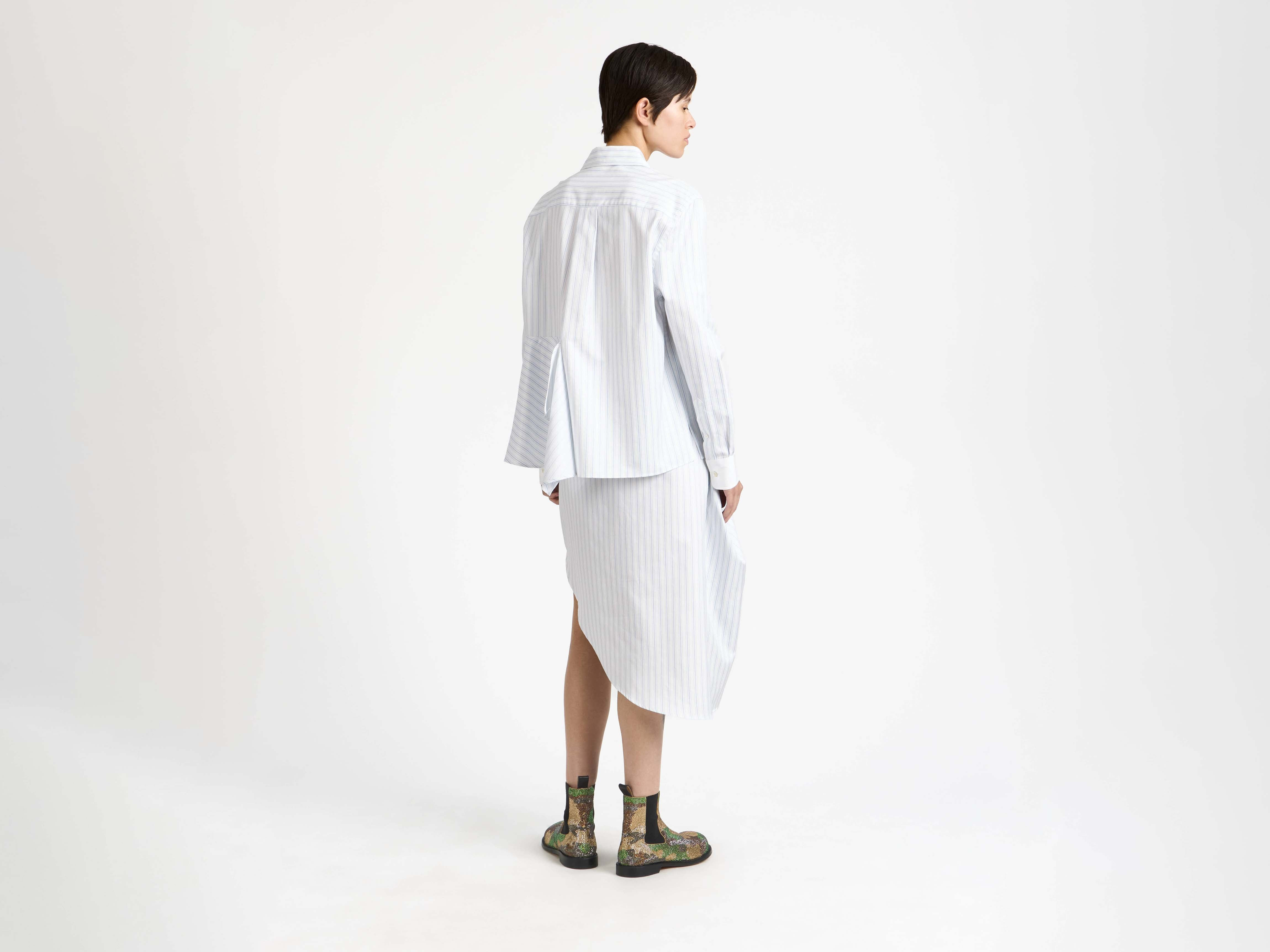 ASYMMETRIC DRAPED SHIRT IN WHITE & BLUE - 3