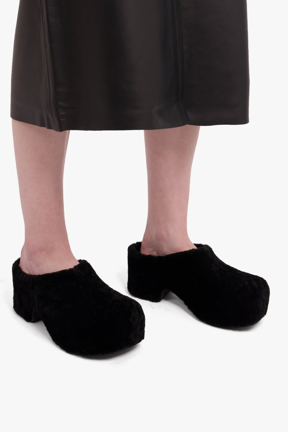 TEXTURED 40MM CLOG MULES | BLACK - 5