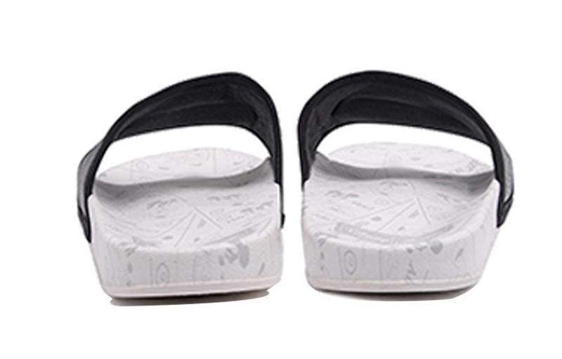 Li-Ning (WMNS) Disney x Li-Ning Mickey Non-Slip Slippers 'Black White' AGAQ004-7 outlook