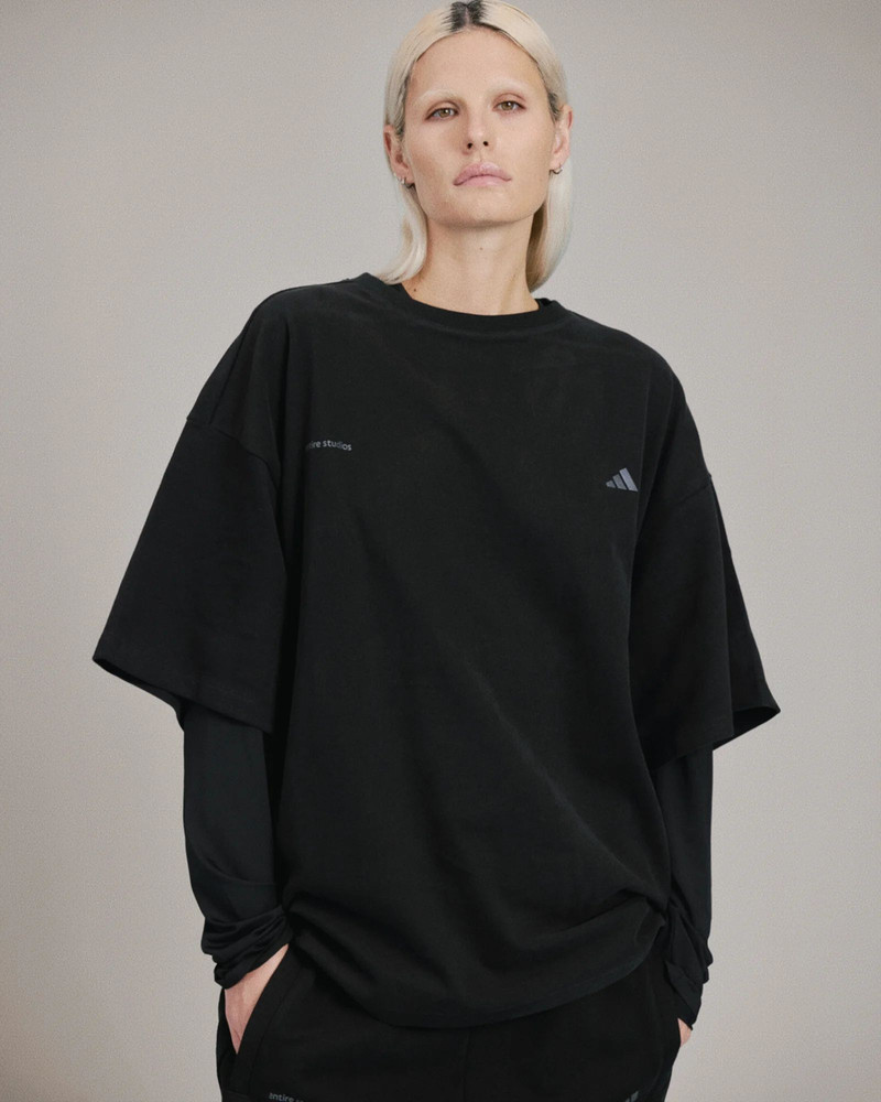 UNIFORM OVERSIZED T-SHIRT BLACK 4