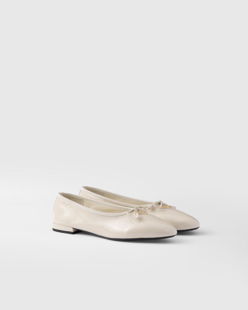 Patent leather ballerinas 1