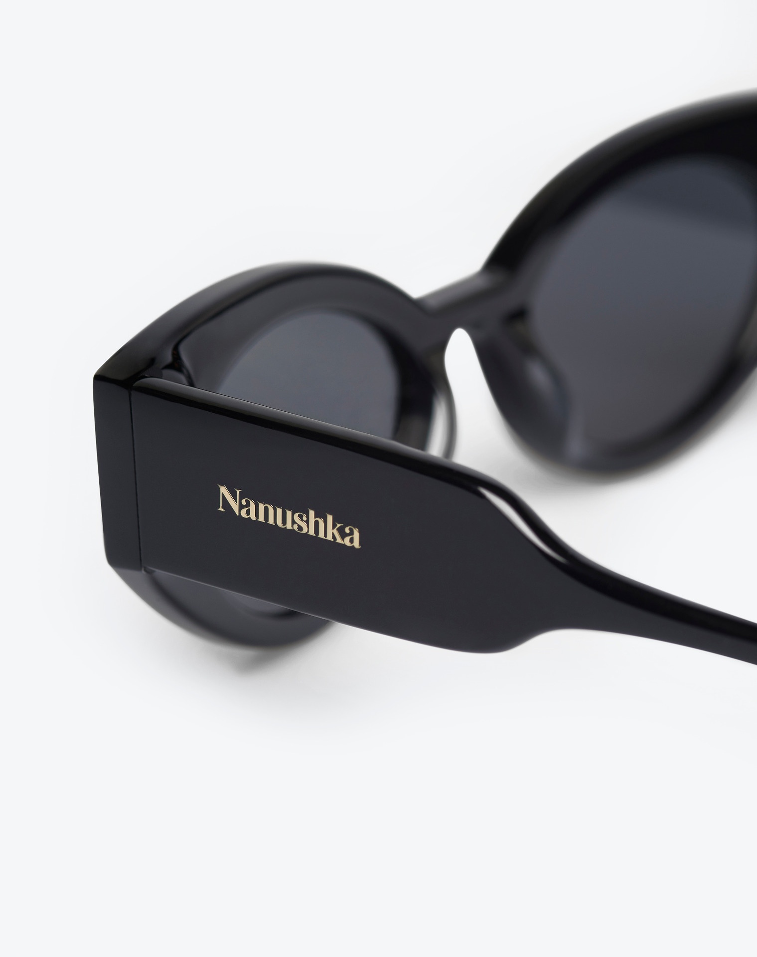 AZALEA - Cat-eye sunglasses - Black - 3