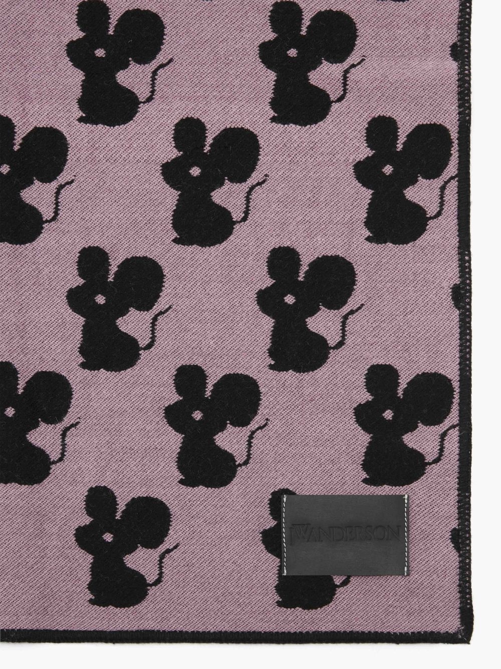 BLANKET WITH MOUSE MOTIF - 4