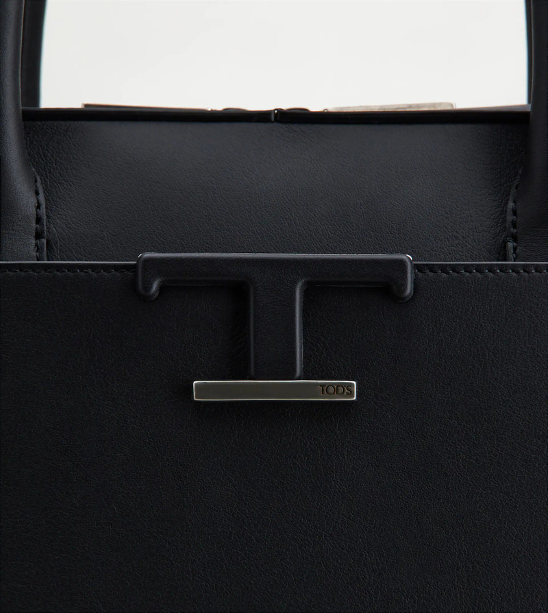 TIMELESS BRIEFCASE IN LEATHER MEDIUM - BLACK 6