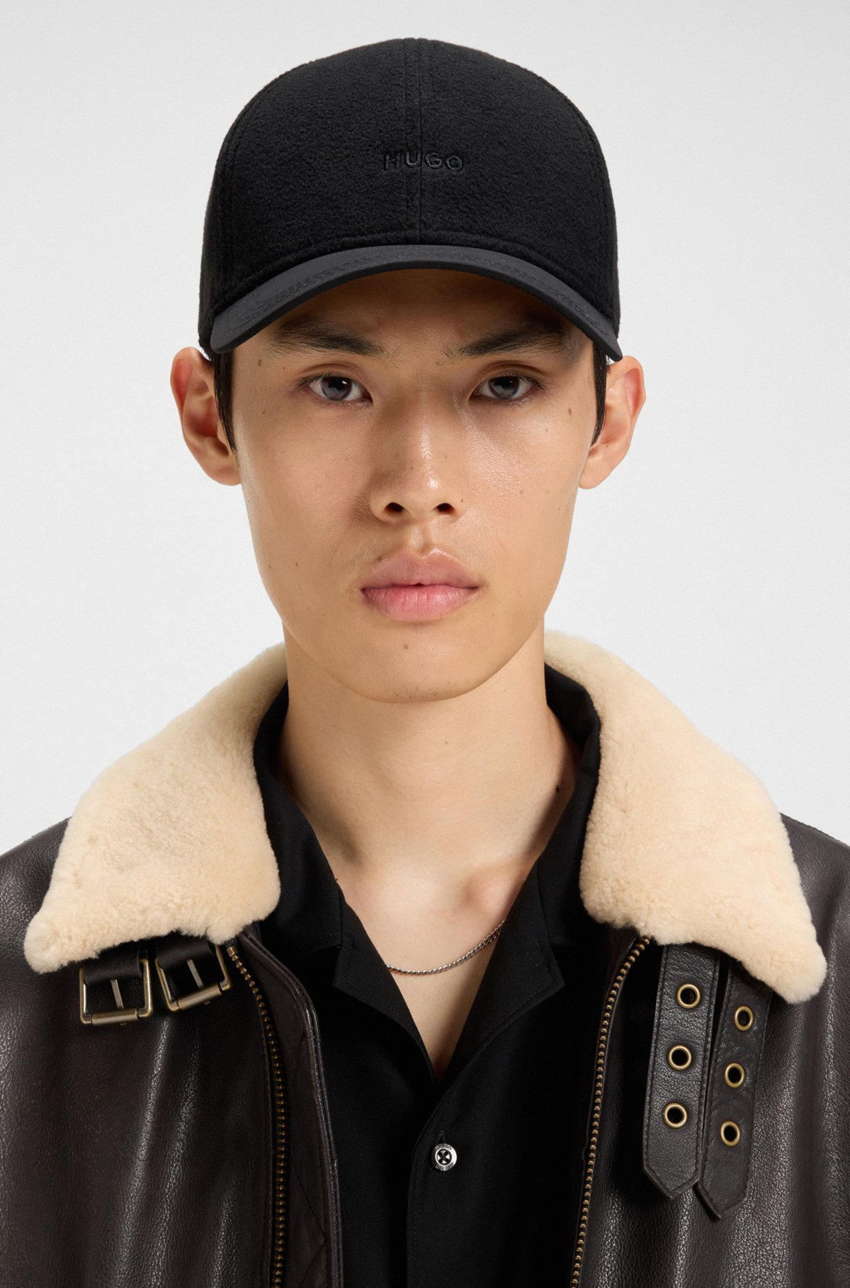 FLEECE CAP WITH EMBROIDERED LOGO - 4