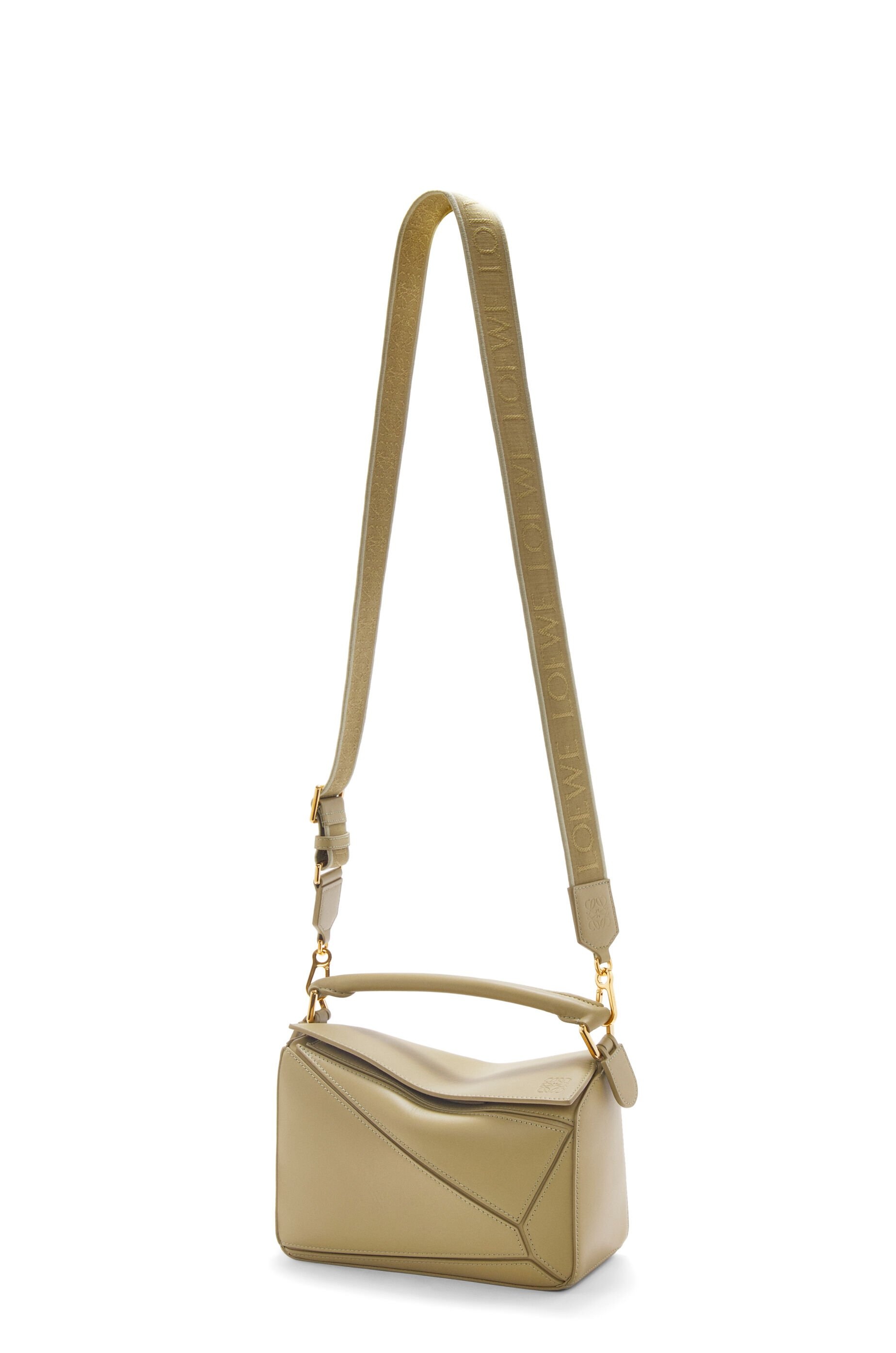 Loewe Small Puzzle bag in satin calfskin | REVERSIBLE