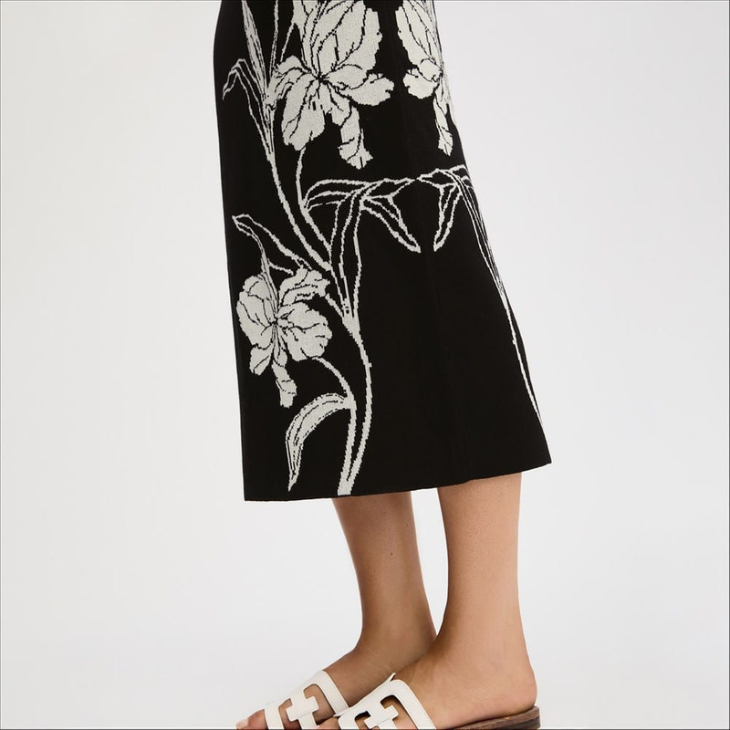 Knit Floral Maxi Dress 4