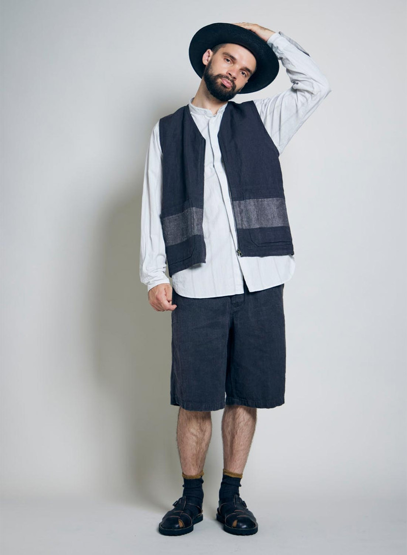 Nigel Cabourn Desert Short Hemp Denim in Charcoal Grey outlook