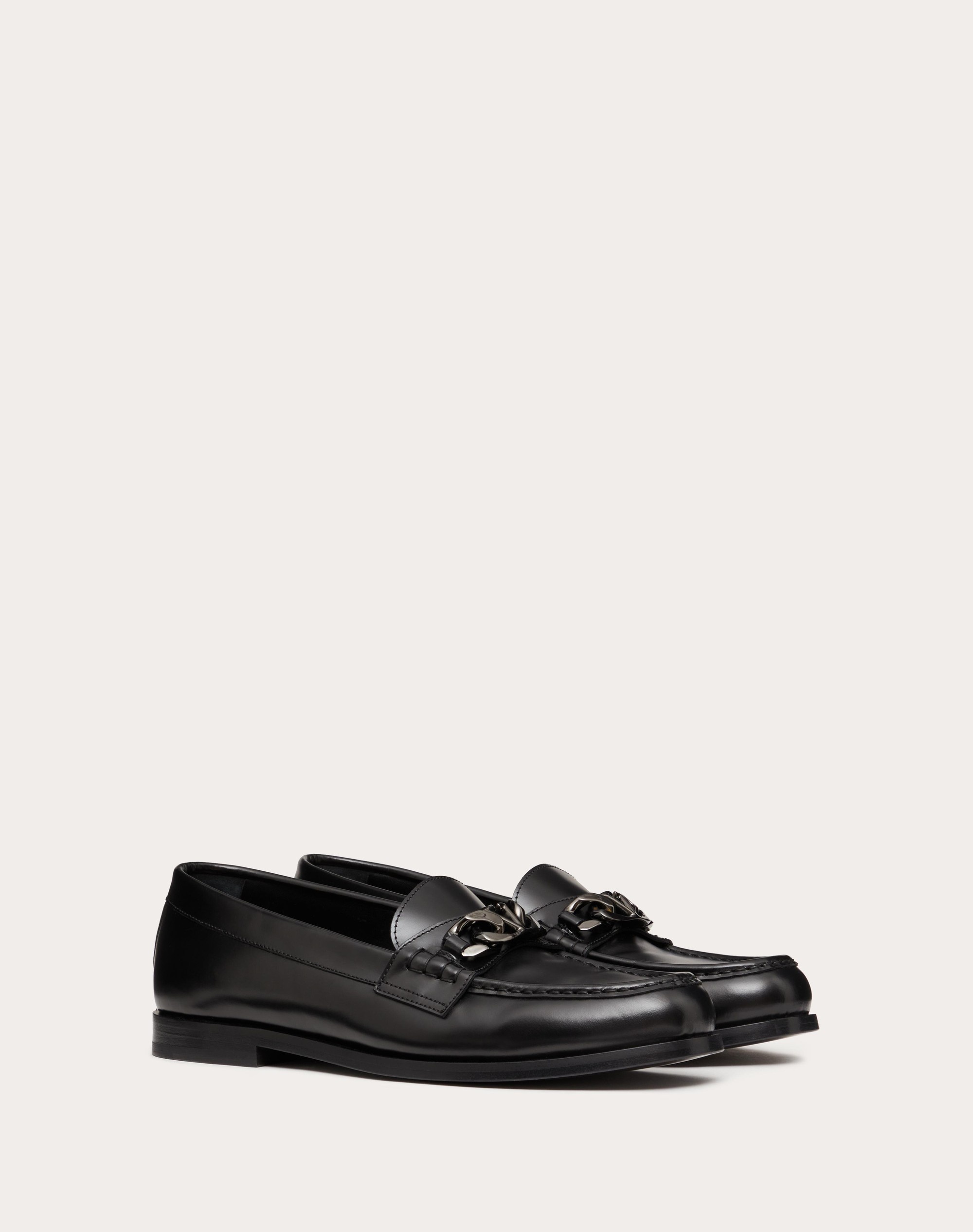 VLOGO CHAIN CALFSKIN LOAFER - 2
