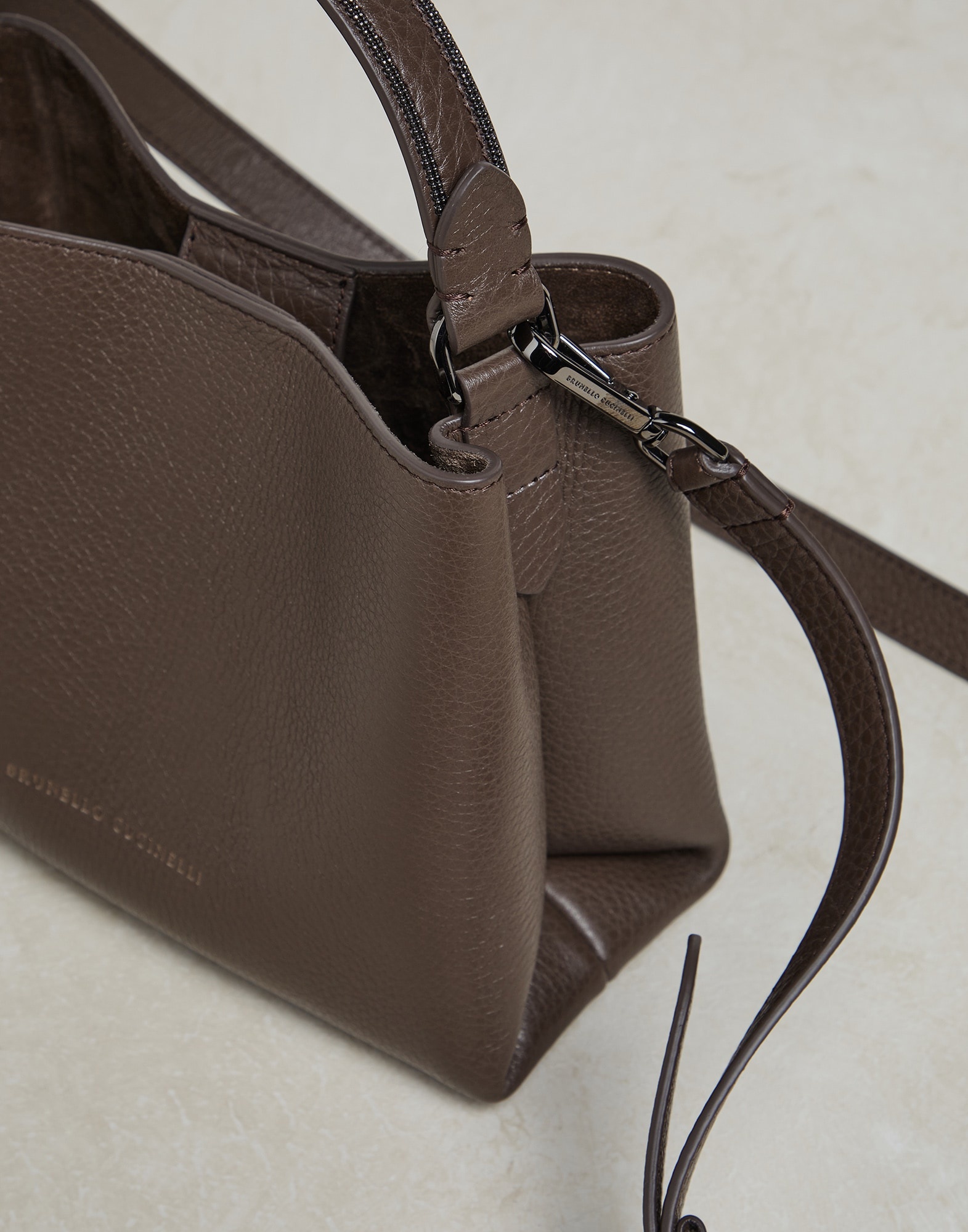 Texture calfskin bag with shiny handle - 3