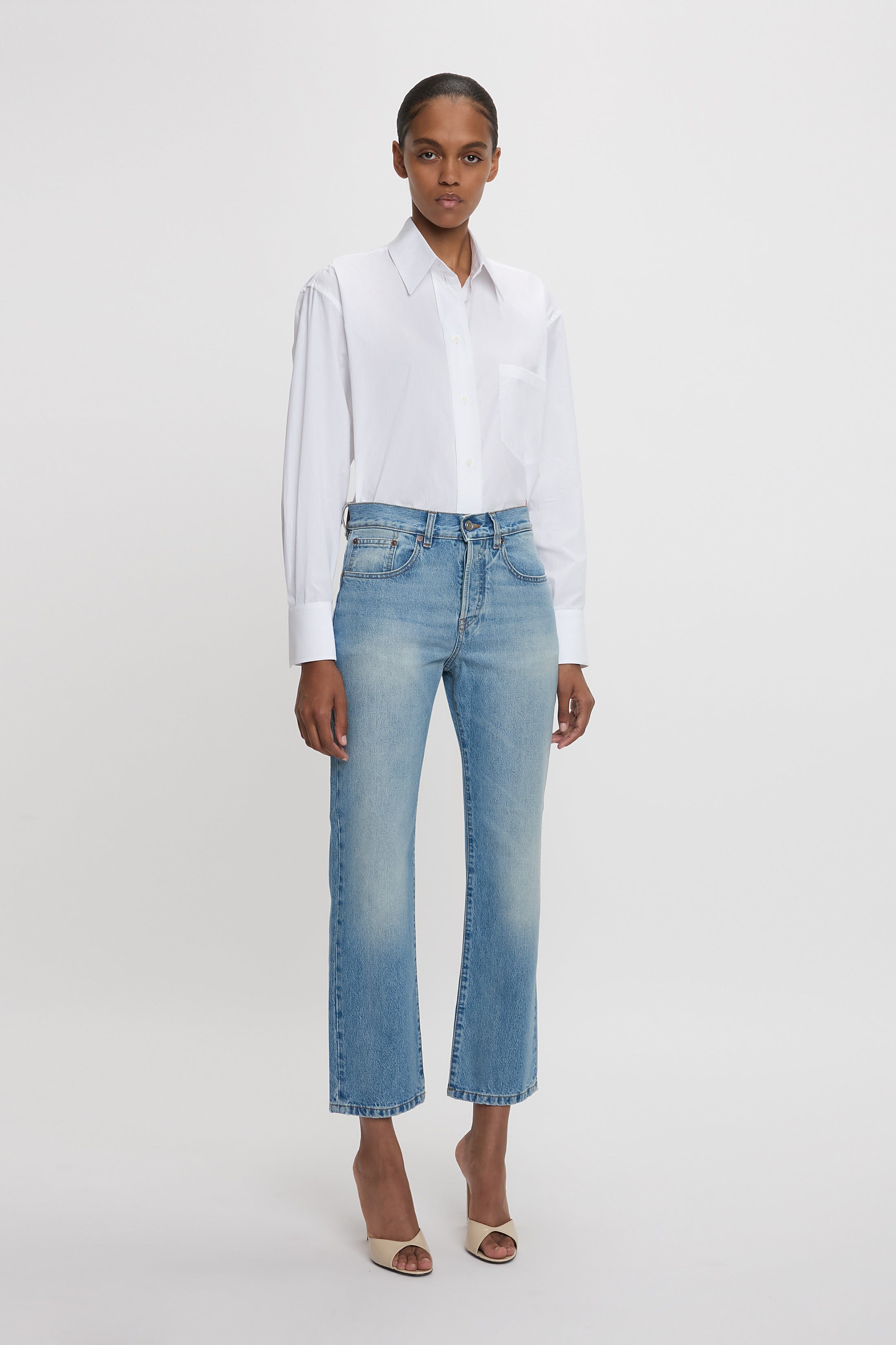 Cropped Long Sleeve Shirt In White - 3