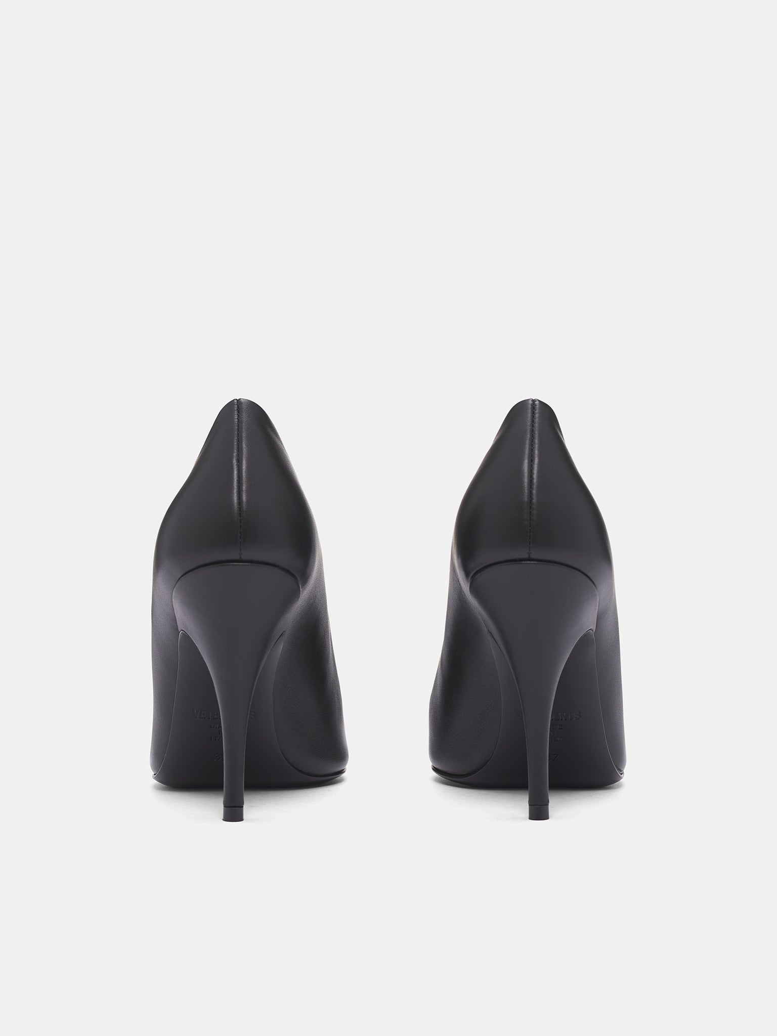 Black Leather Sharp Pumps - 4