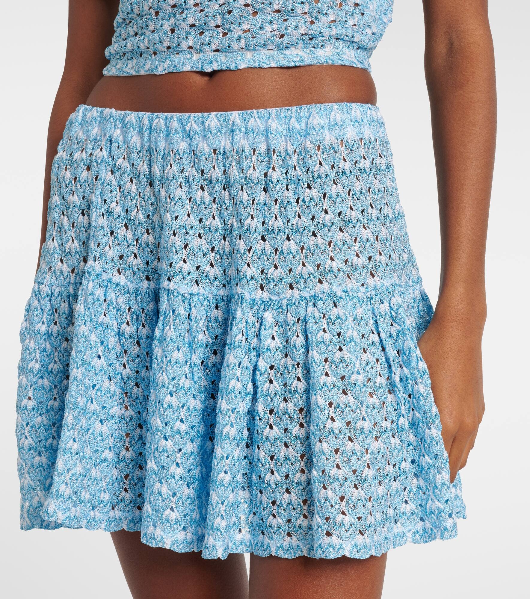 Crochet miniskirt - 4