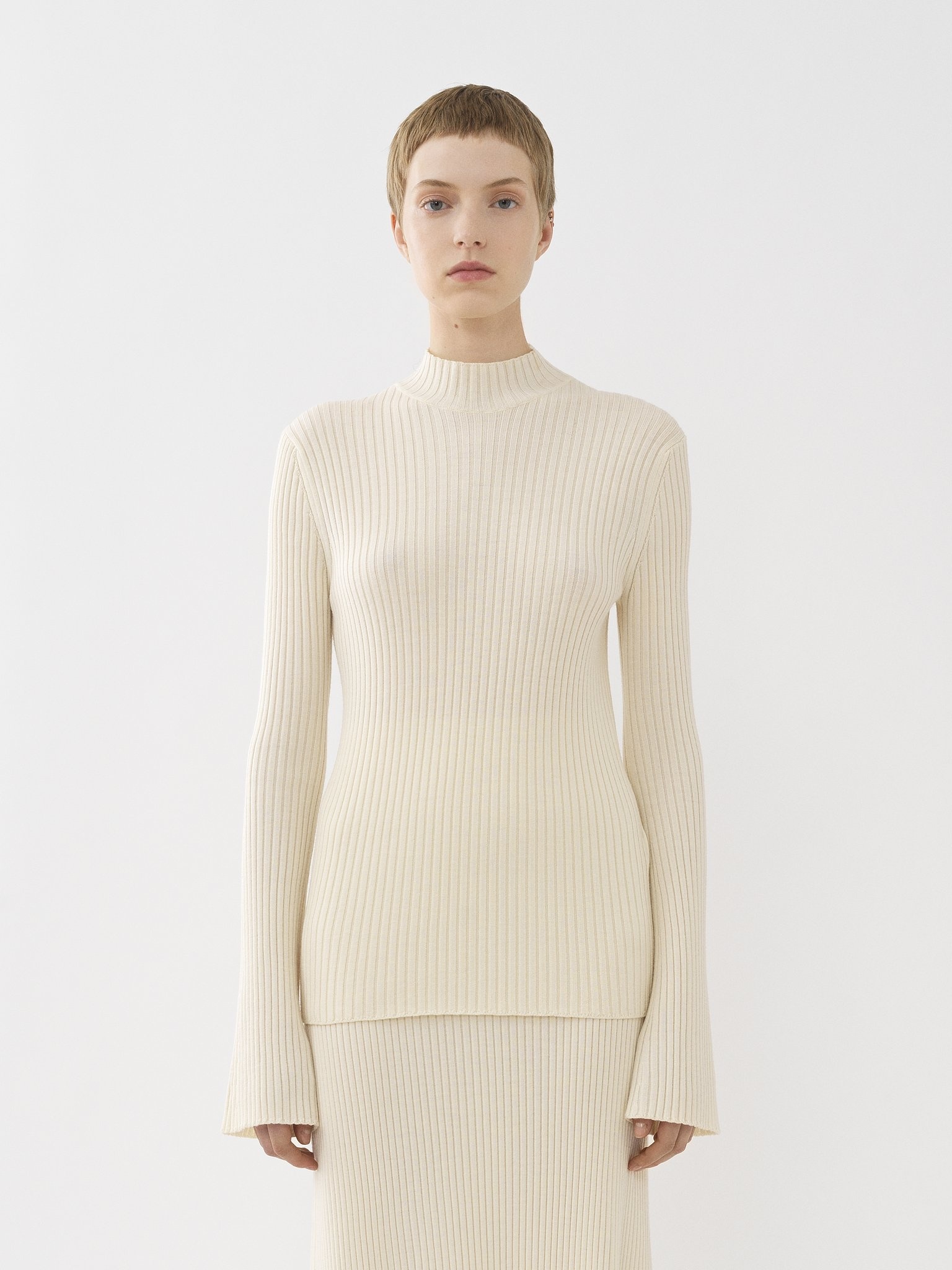 FITTED MOCK-NECK SWEATER - 2