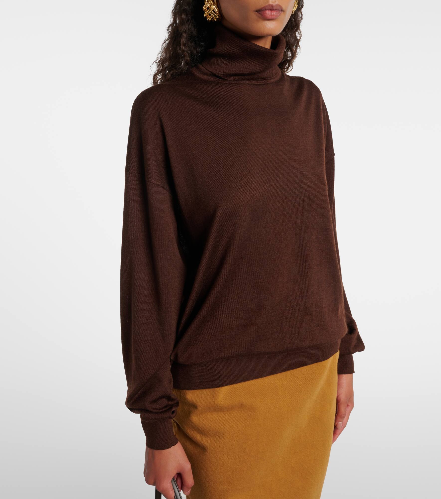 Wool, cashmere, and silk turtleneck sweater - 5