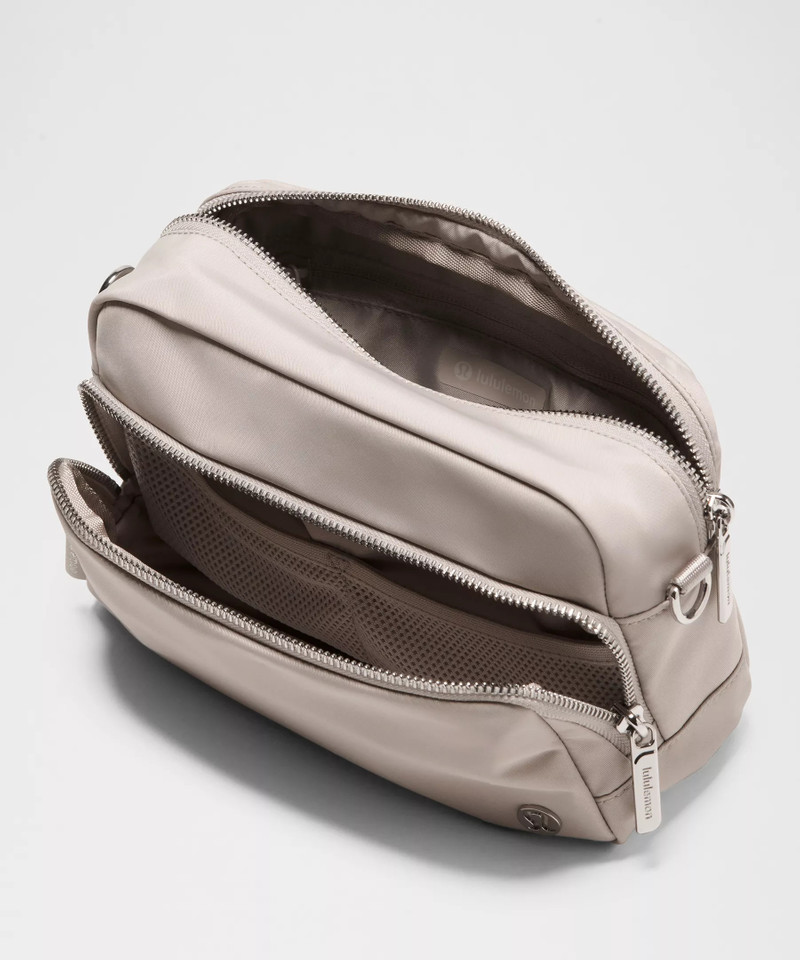 Everywhere Crossbody 3L Large *Metal Hardware 4