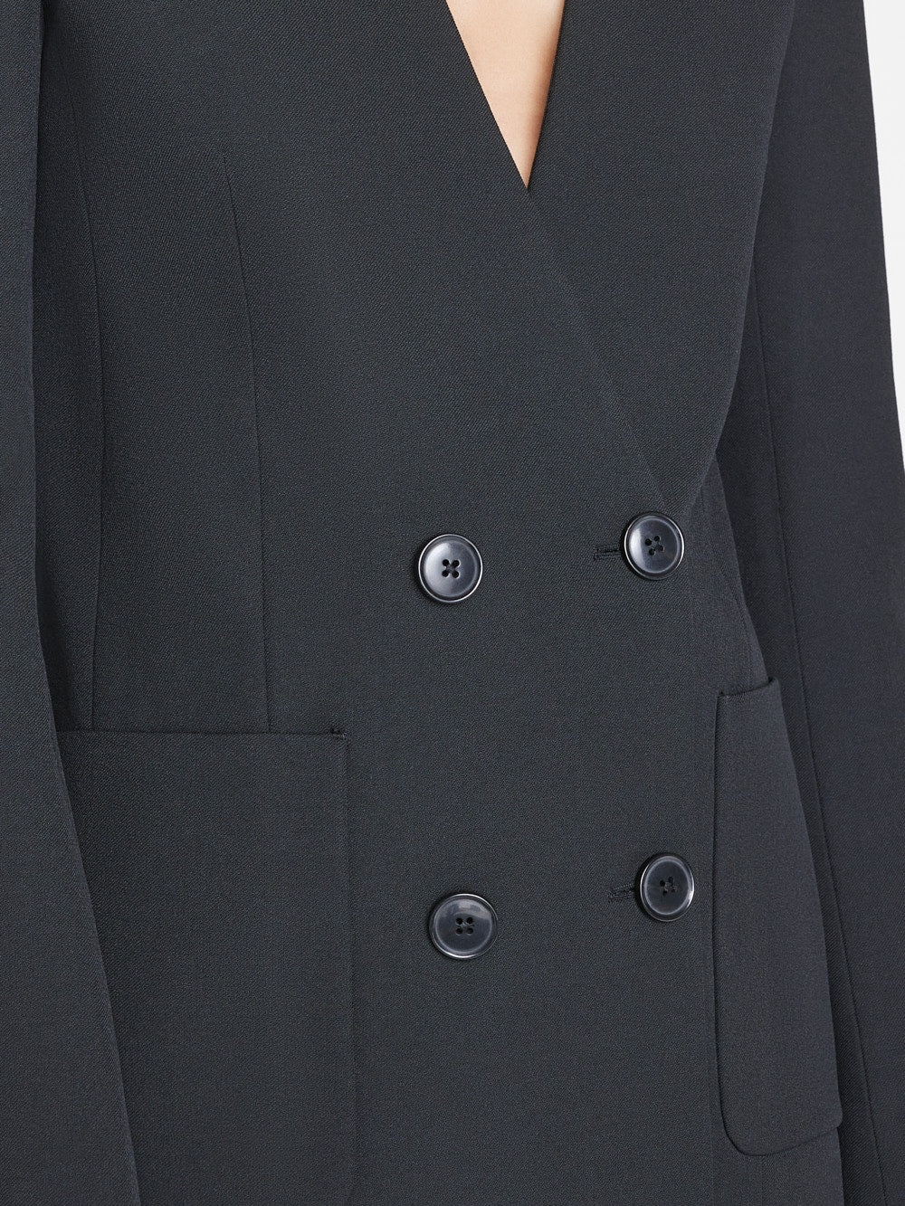 Clean Double Breasted Blazer in Noir - 5
