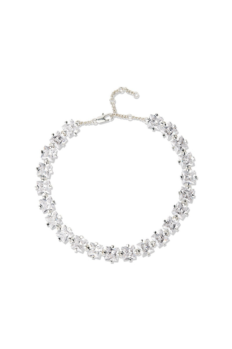 ATTIE NECKLACE 1