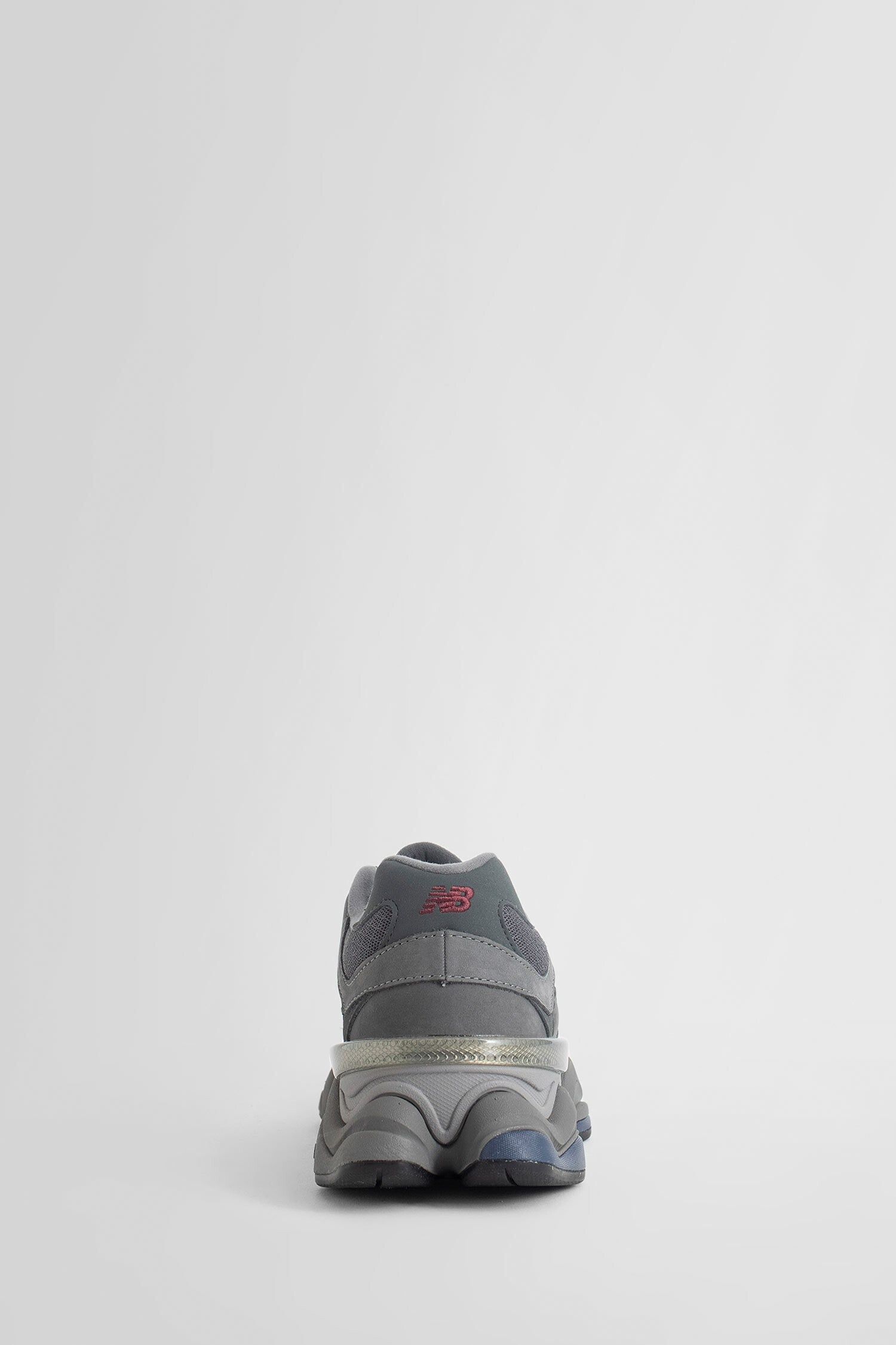 NEW BALANCE UNISEX GREY SNEAKERS - 3