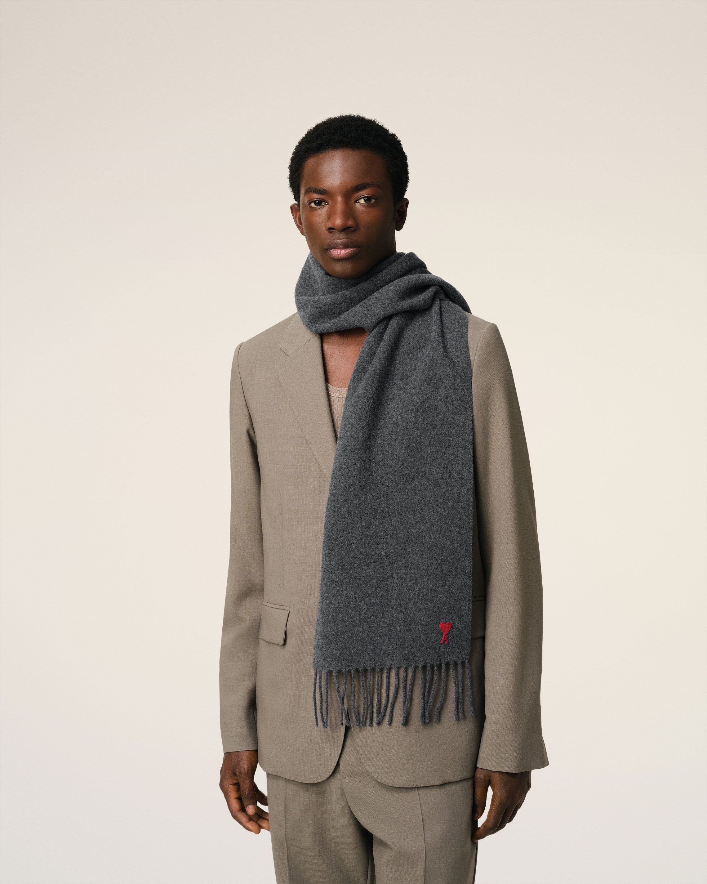 GREY WOOL AMI DE COEUR SCARF - 2