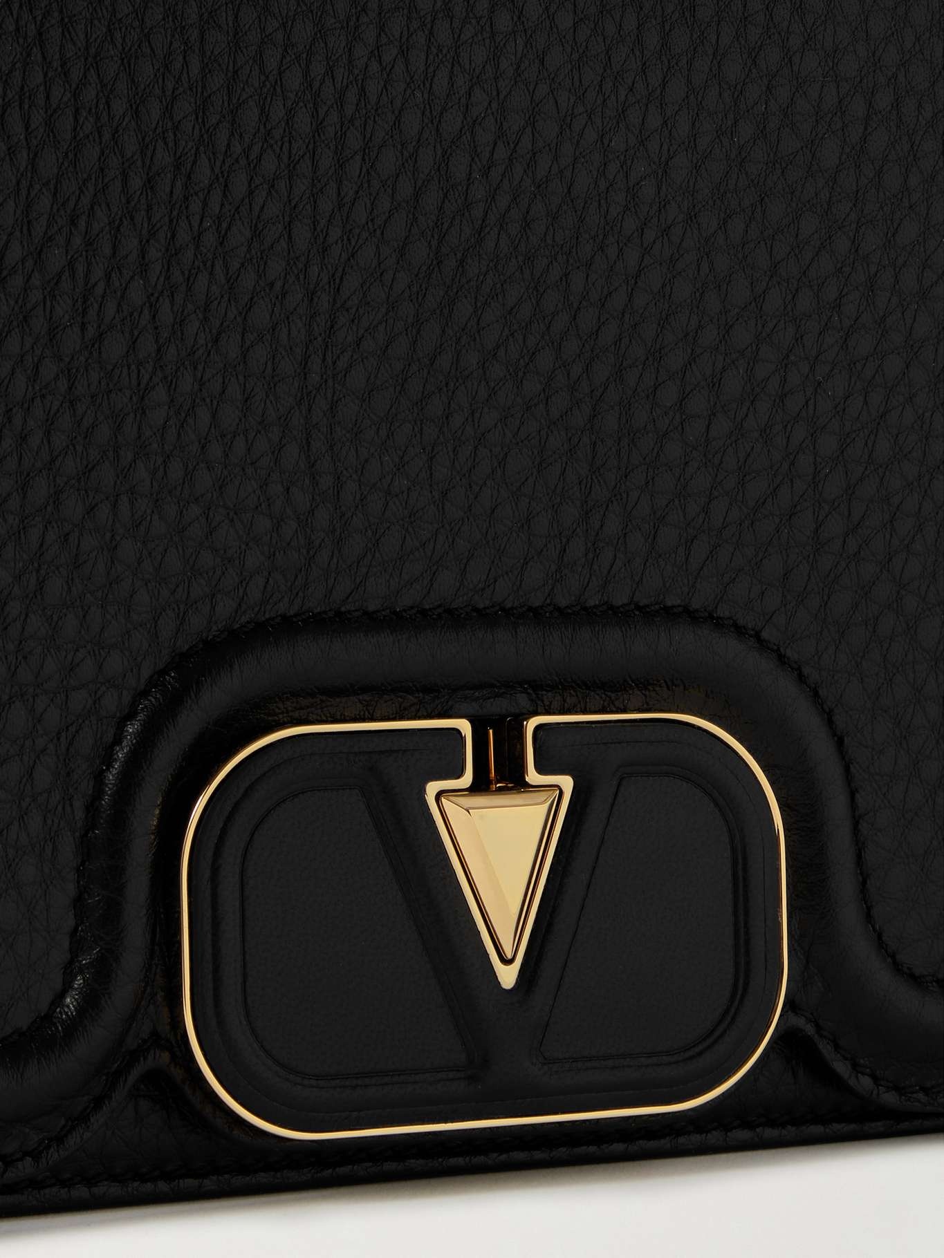 VLOGO small embellished textured-leather shoulder bag - 4