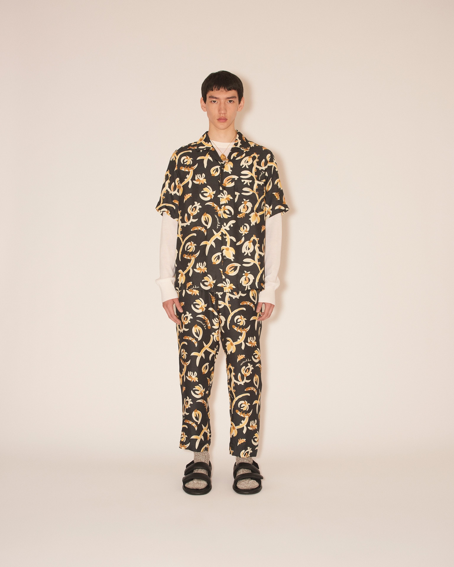BODIL - Short sleeve shirt - Floral black - 2
