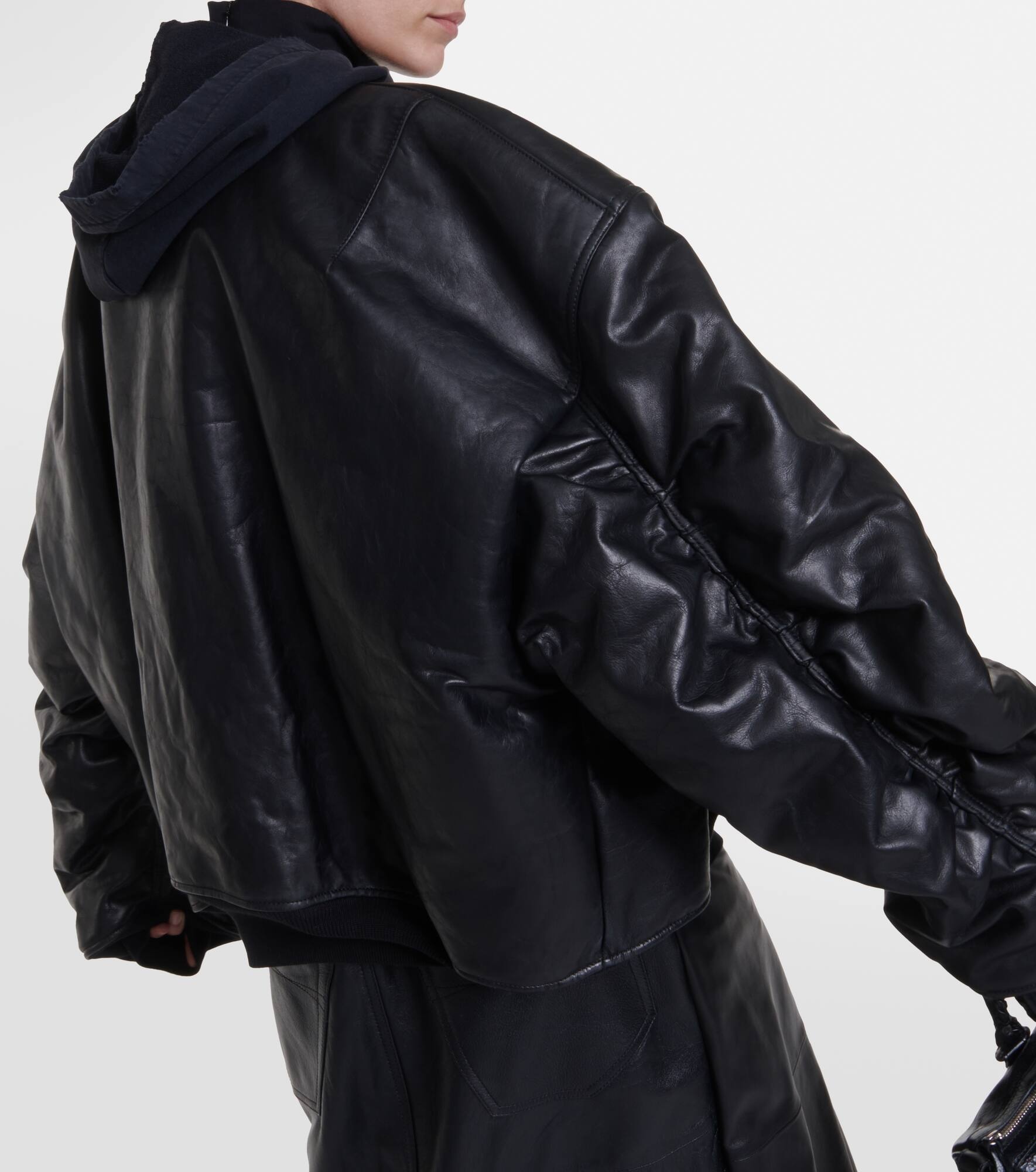Oversized leather bomber jacket - 6