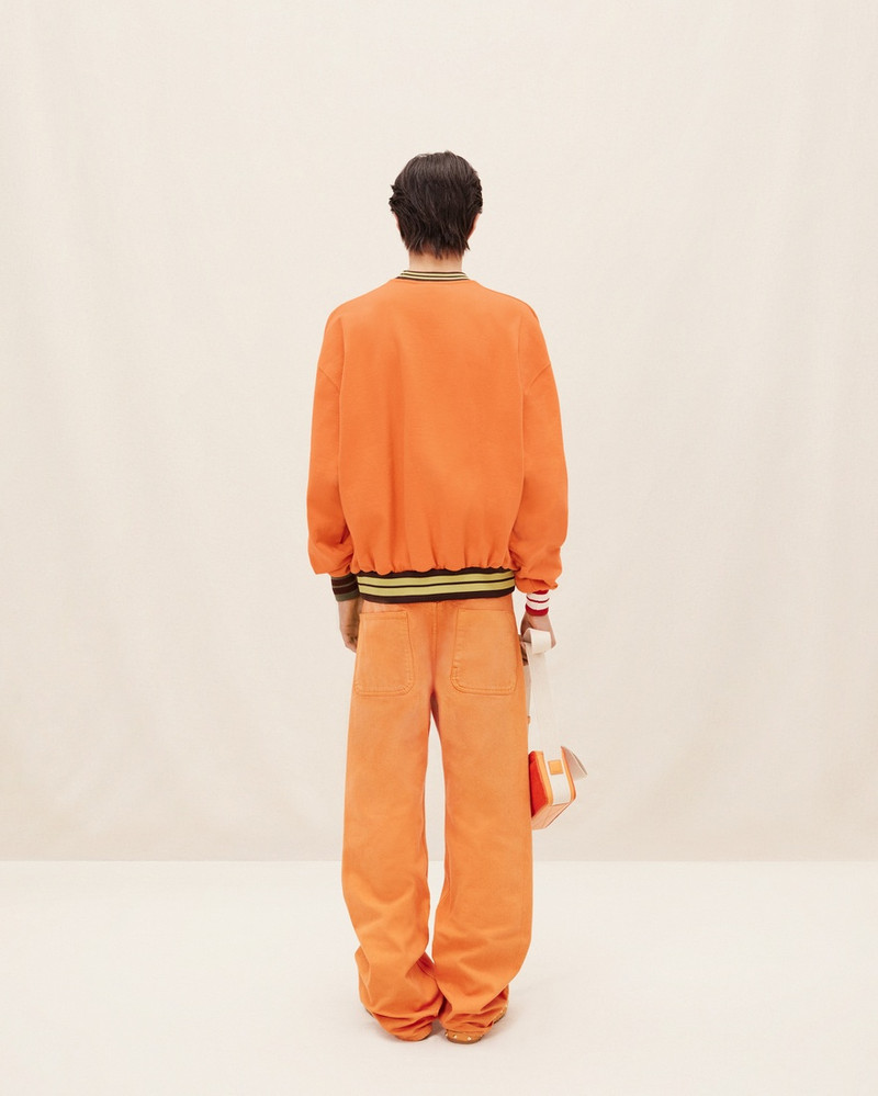 Le sweatshirt Lasso 4