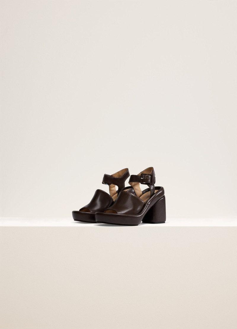 PADDED WEDGE SANDALS 2